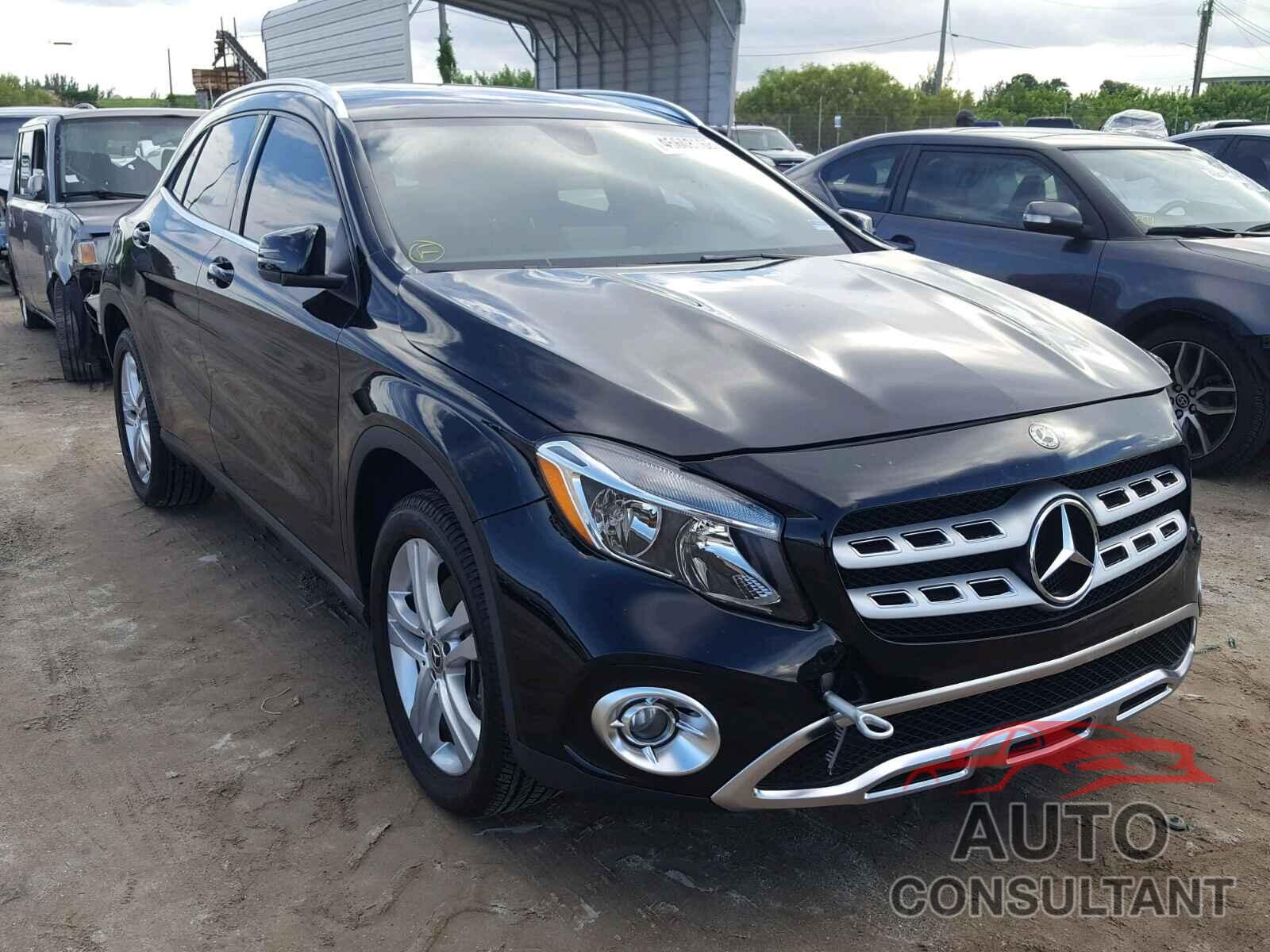 MERCEDES-BENZ GLA 250 2018 - WDCTG4EBXJJ466955
