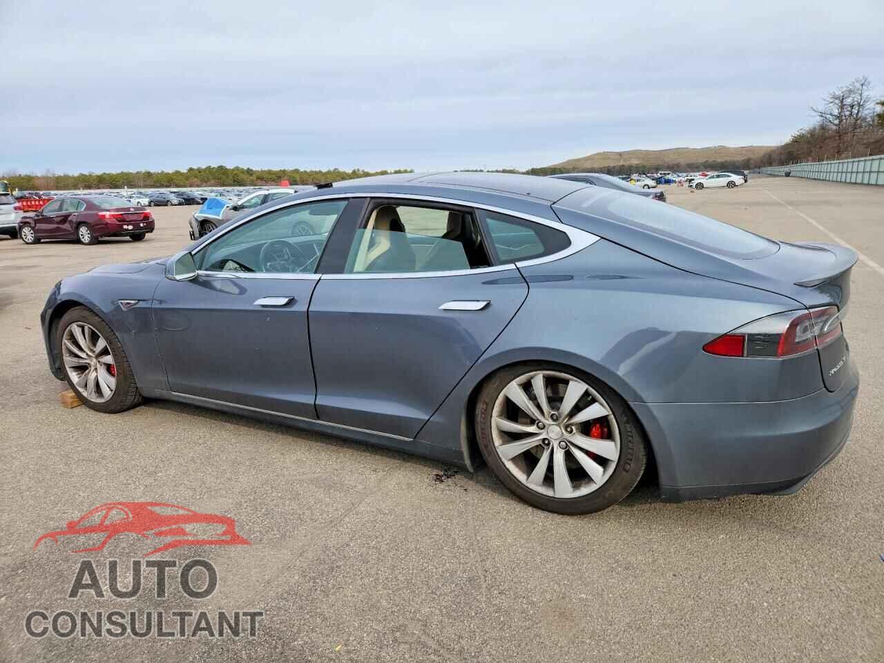 TESLA MODEL S 2014 - 5YJSA1H19EFP48926
