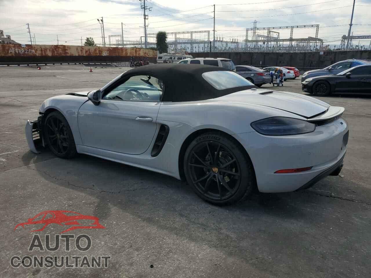 PORSCHE BOXSTER 2021 - WP0CA2A80MS210358