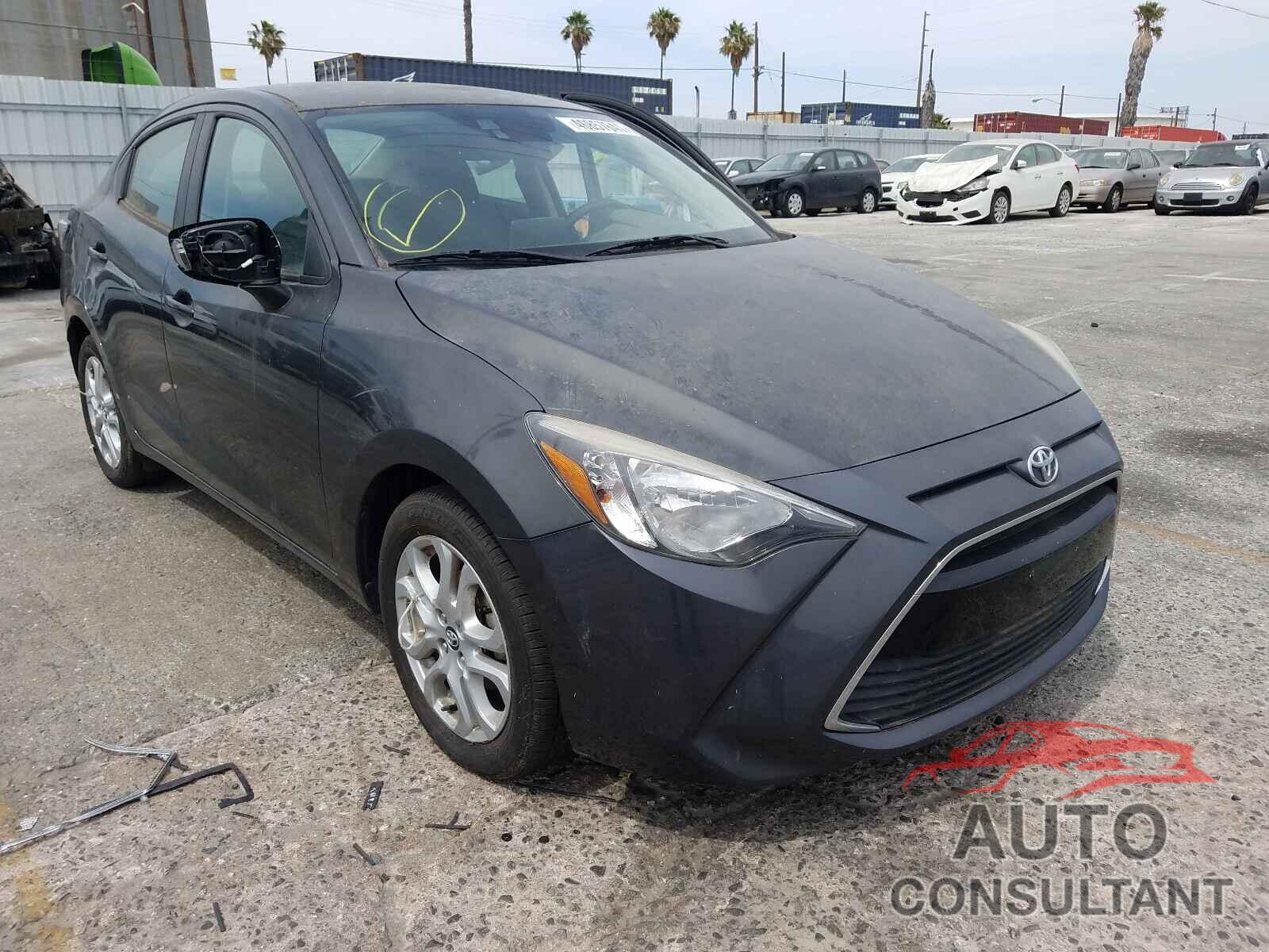 TOYOTA YARIS 2017 - 3MYDLBYV1HY178149
