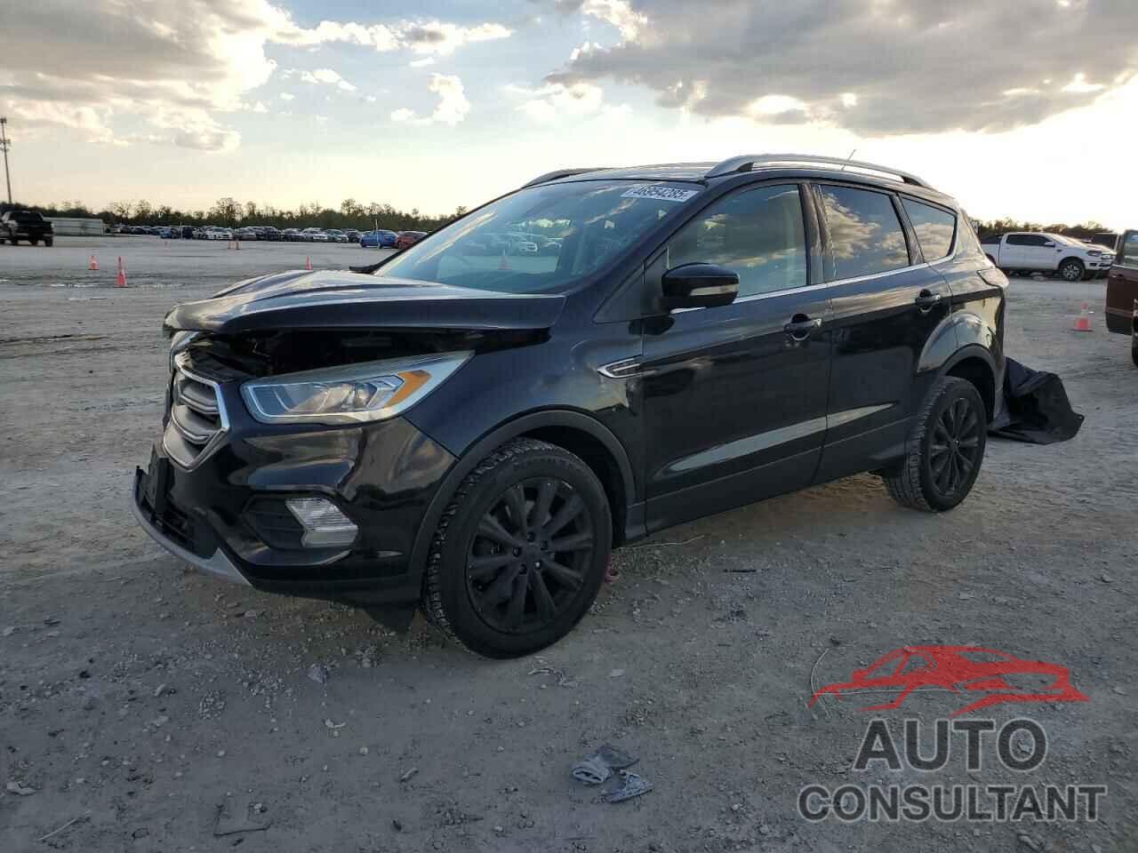 FORD ESCAPE 2017 - 1FMCU9JD1HUB51601