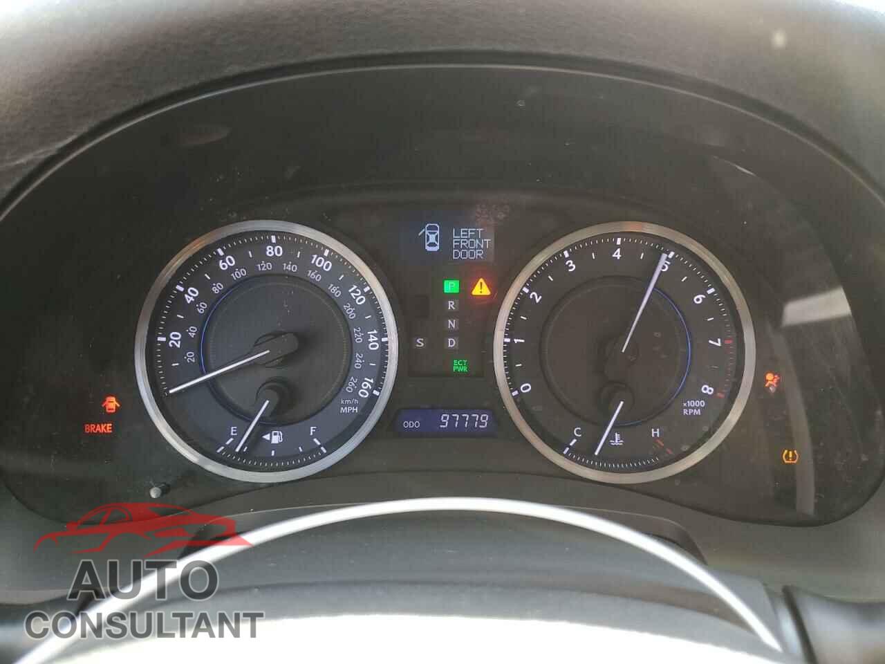 LEXUS IS 2012 - JTHCF5C22C5057523