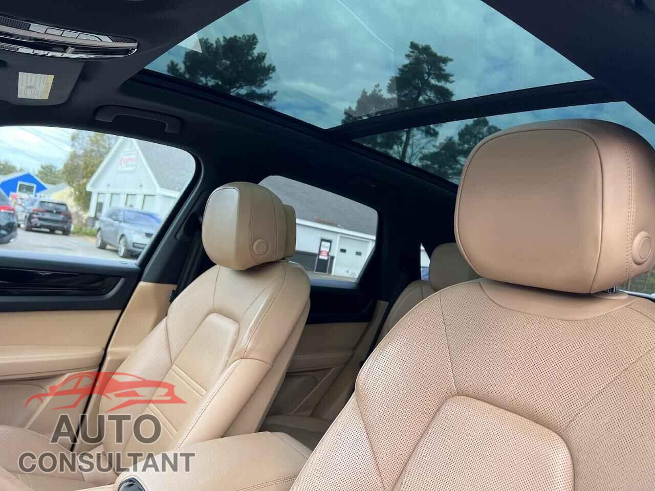 PORSCHE CAYENNE 2020 - WP1AA2AY8LDA01720