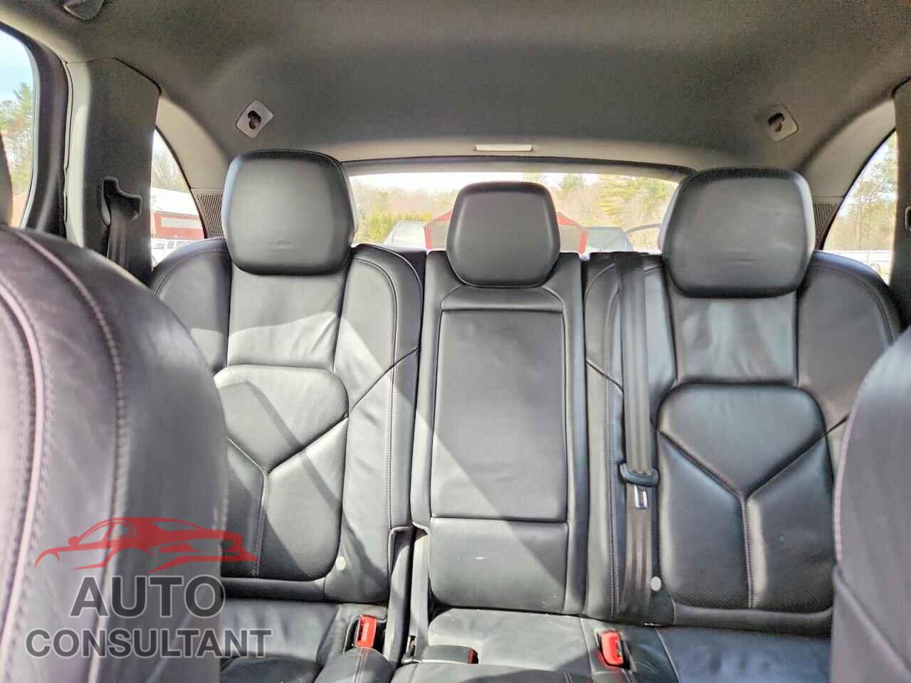 PORSCHE CAYENNE 2011 - WP1AA2A22BLA04385