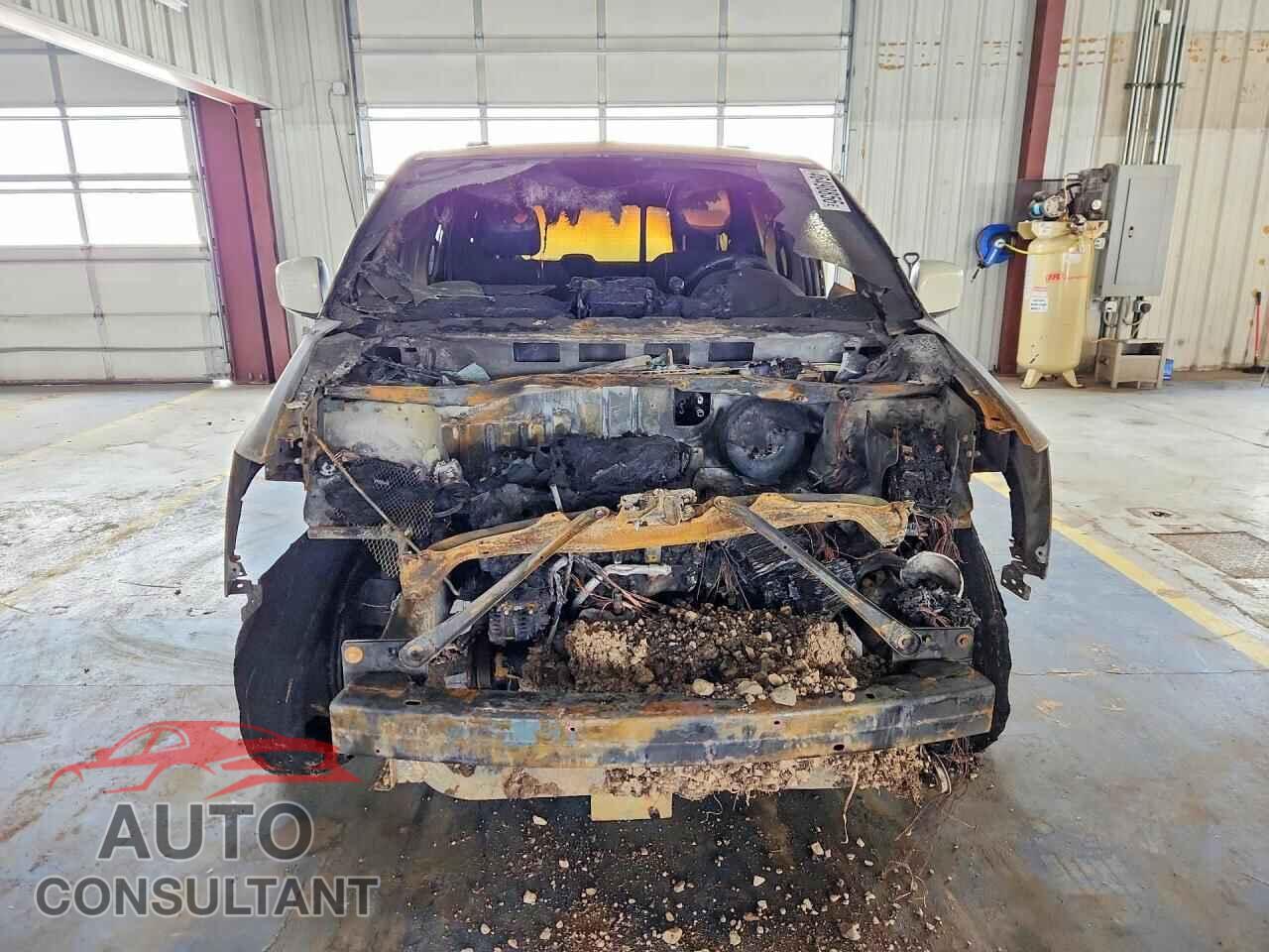 DODGE CARAVAN 2011 - 2D4RN3DG0BR639072