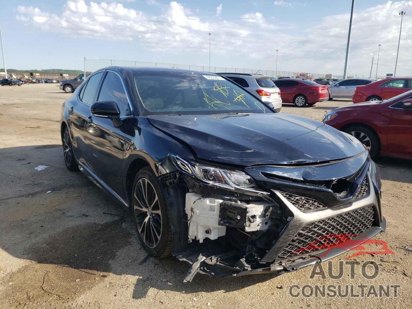 TOYOTA CAMRY 2018 - JTNB11HK8J3017514