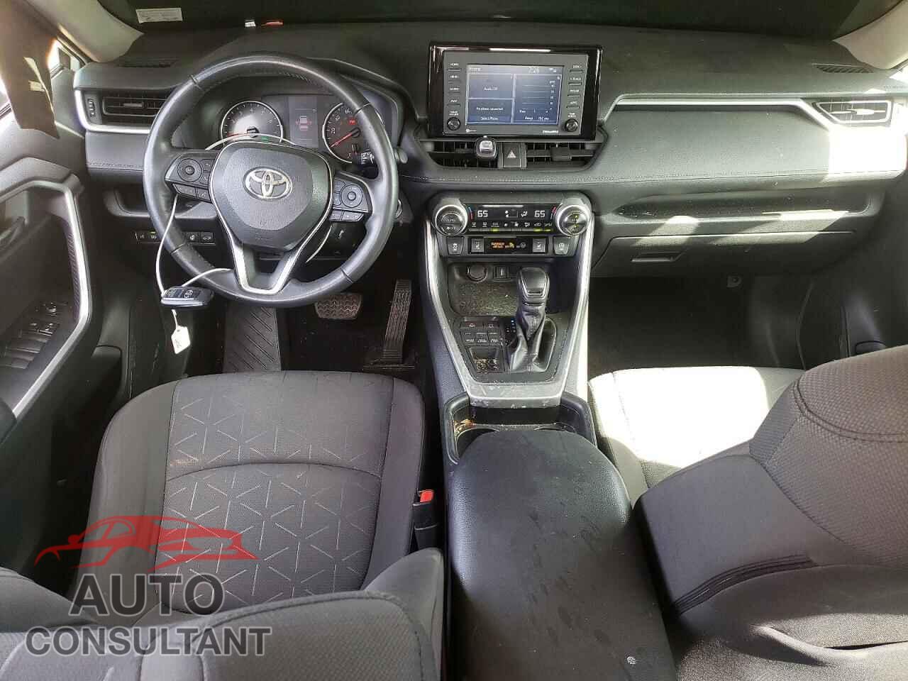 TOYOTA RAV4 2021 - JTMP1RFVXMD073233