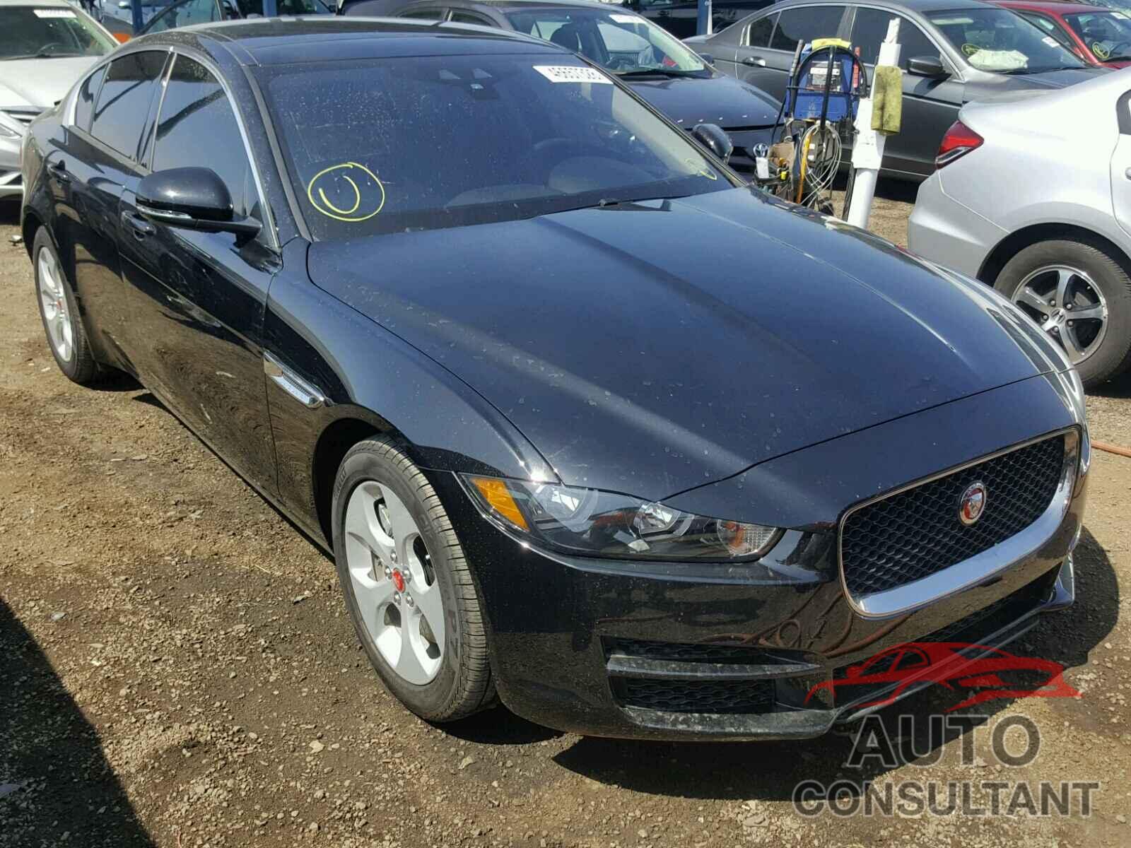 JAGUAR XE 2018 - SAJAR4FX6JCP39008