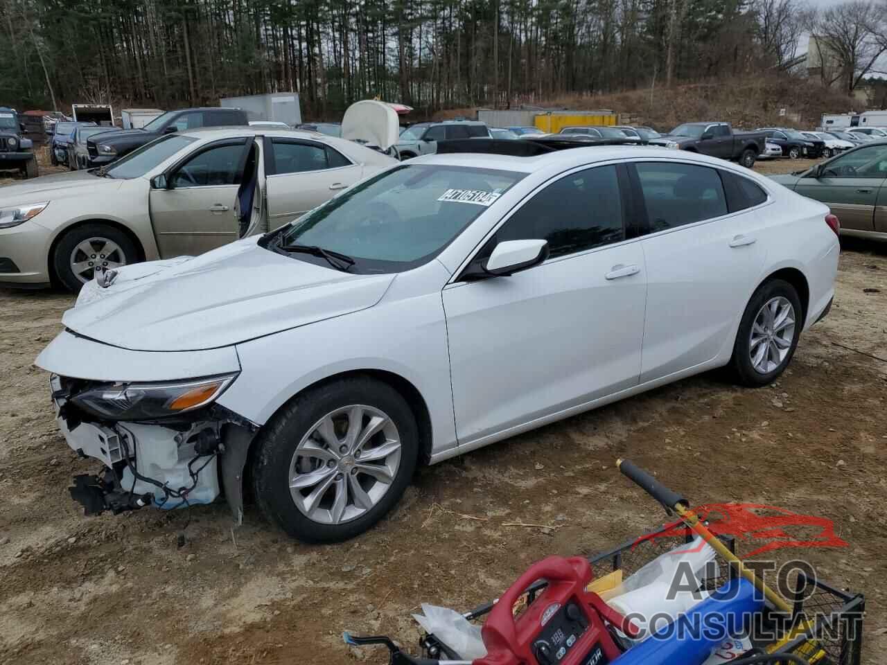 CHEVROLET MALIBU 2022 - 1G1ZD5ST3NF127452