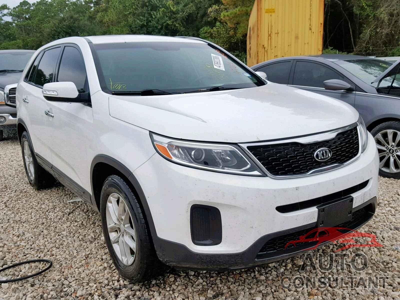 KIA SORENTO LX 2015 - 5XYKT3A61FG569849