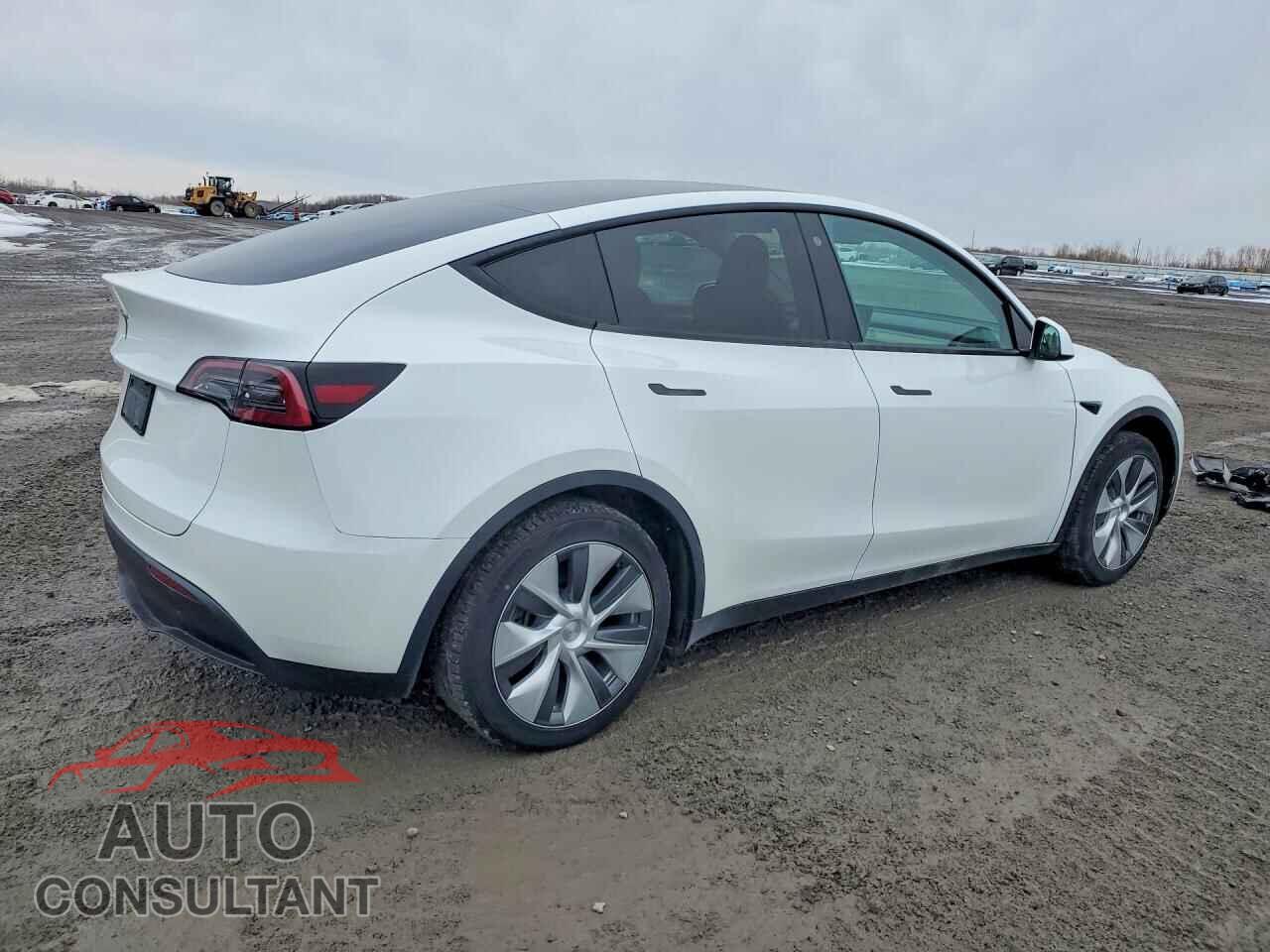TESLA MODEL Y 2023 - LRWYGDFD7PC931312