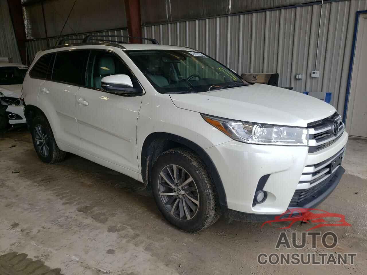 TOYOTA HIGHLANDER 2017 - 5TDJZRFH2HS512329