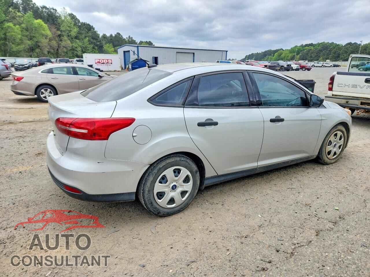 FORD FOCUS 2016 - 1FADP3E29GL301325