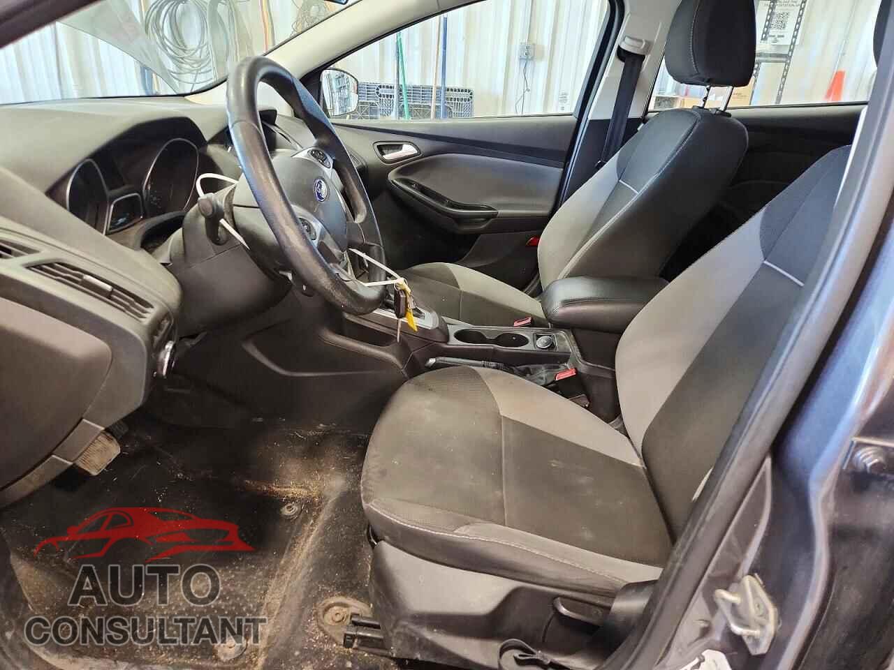 FORD FOCUS 2014 - 1FADP3K25EL212045