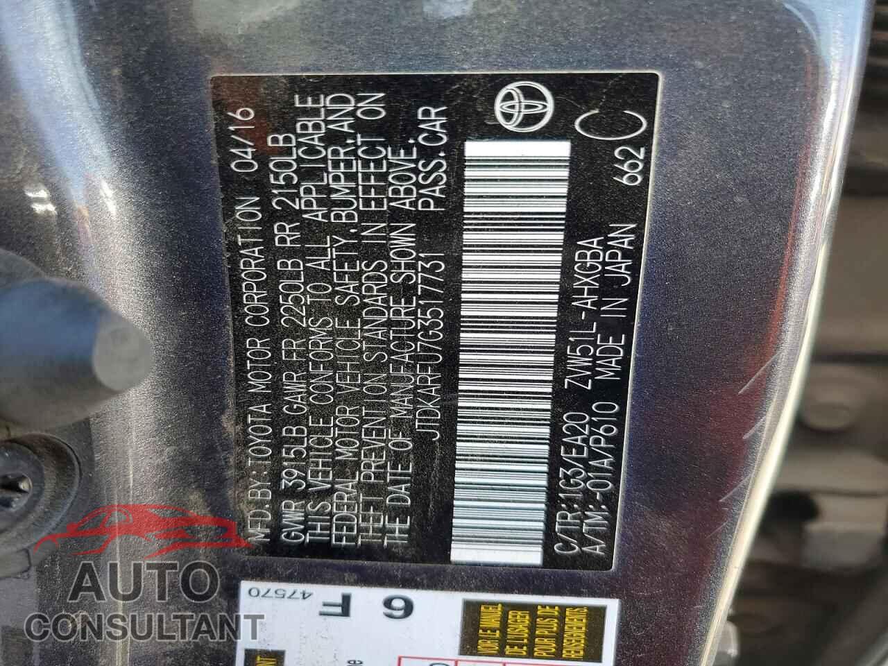 TOYOTA PRIUS 2016 - JTDKARFU7G3517731