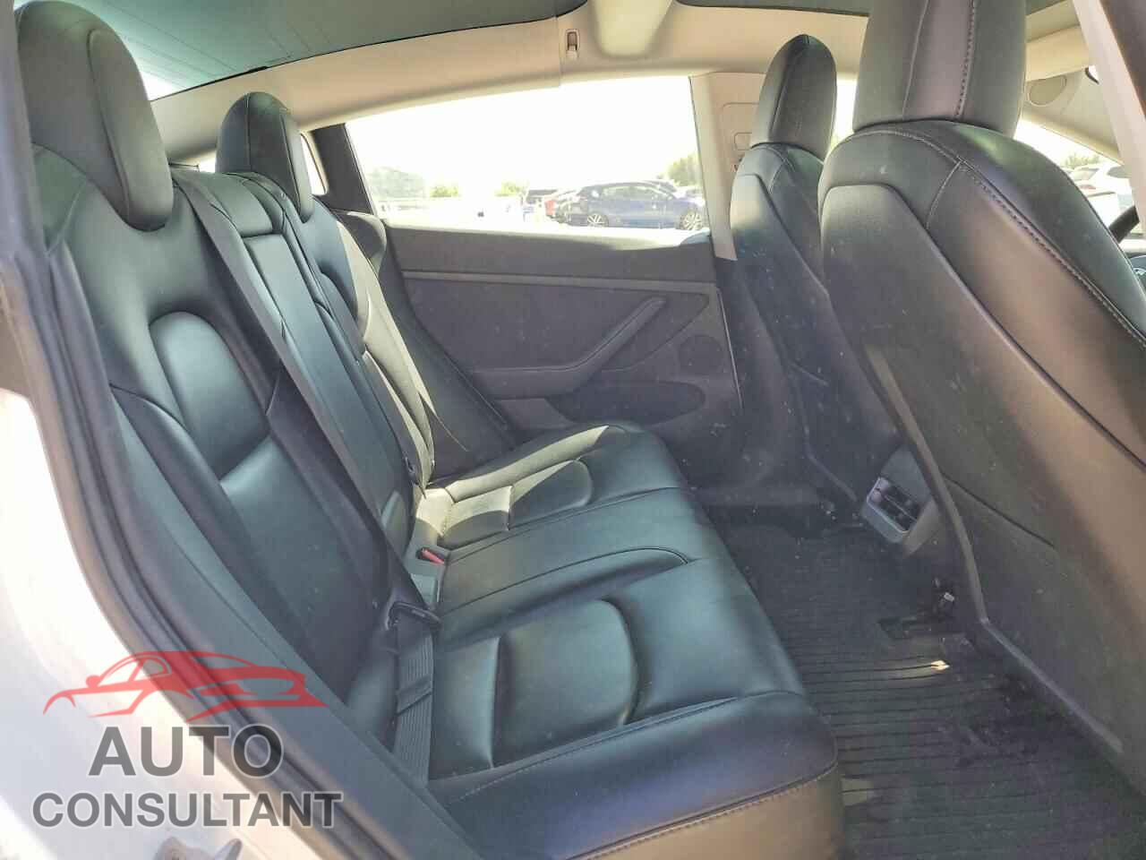 TESLA MODEL 3 2021 - 5YJ3E1EAXMF095096