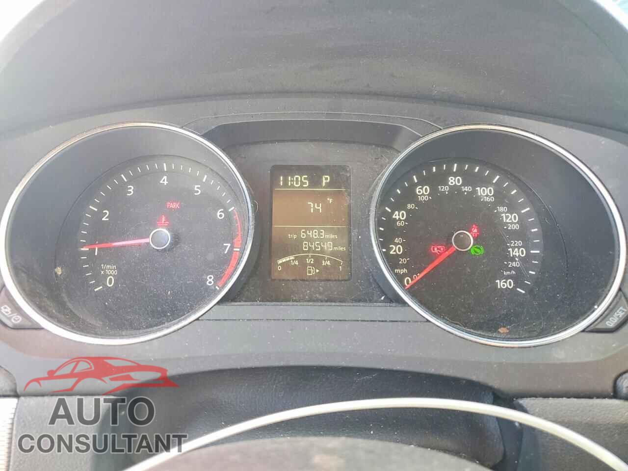 VOLKSWAGEN JETTA 2017 - 3VW2B7AJ3HM213159