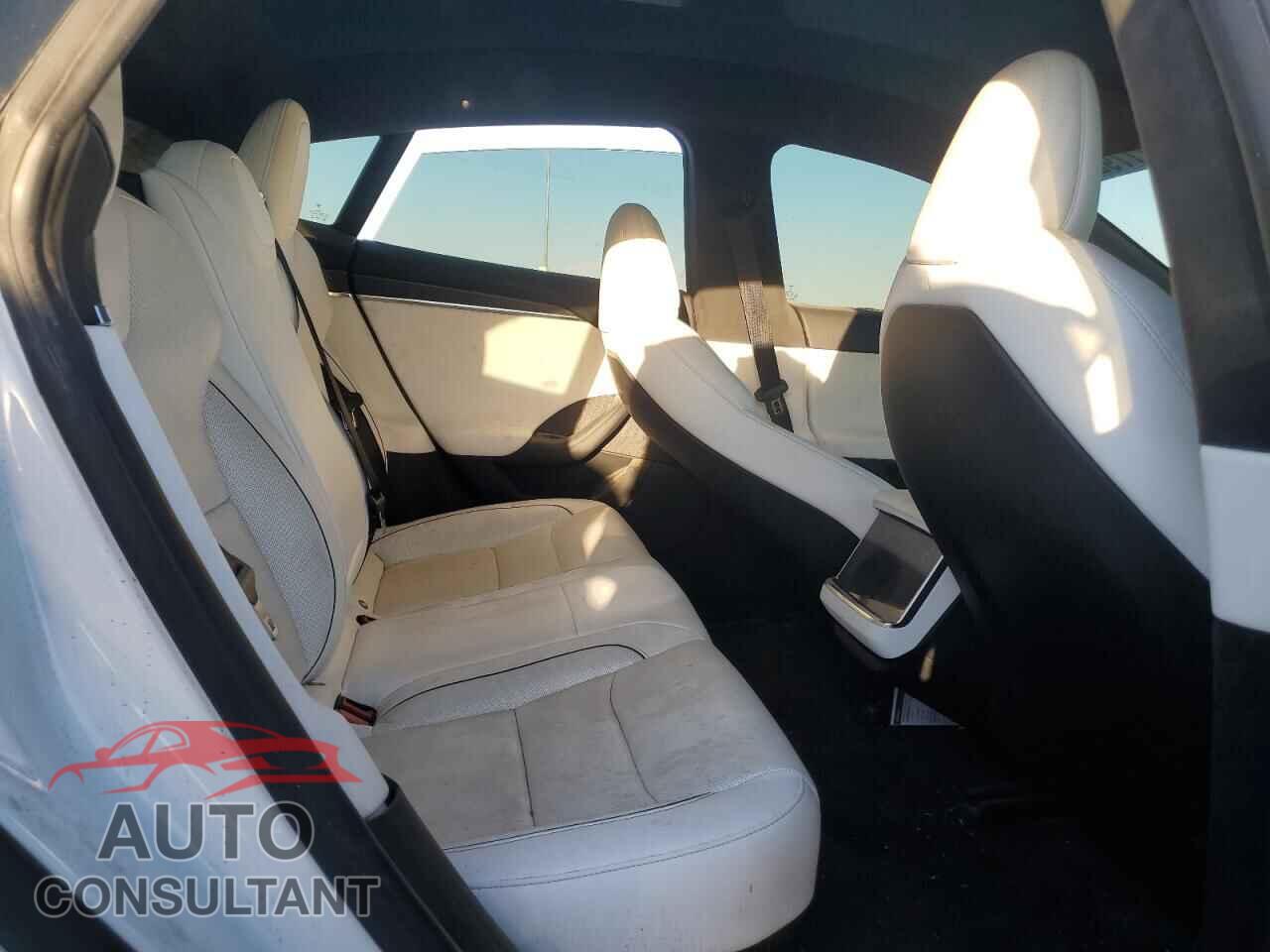 TESLA MODEL S 2021 - 5YJSA1E6XMF455129