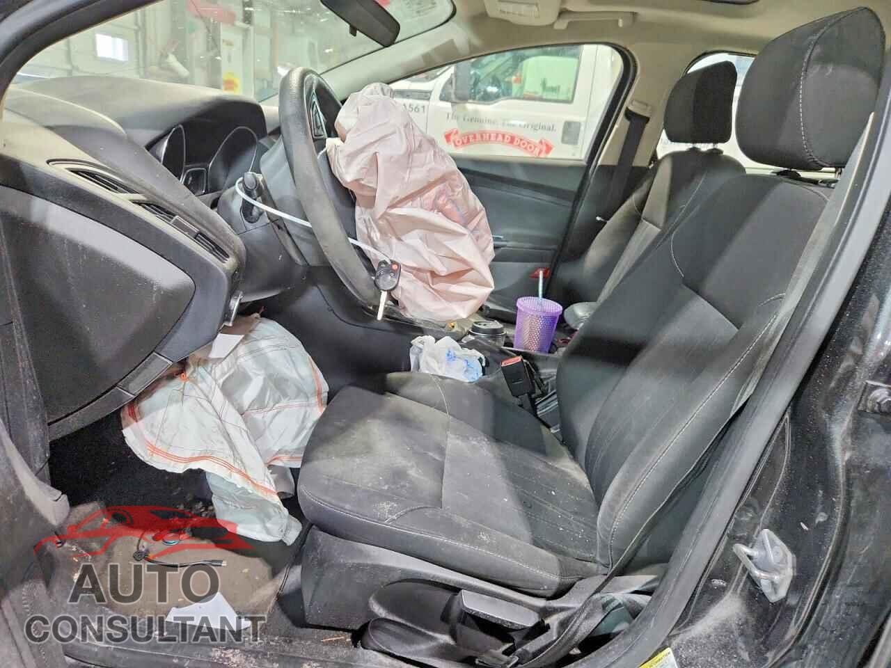 FORD FOCUS 2016 - 1FADP3K22GL297946