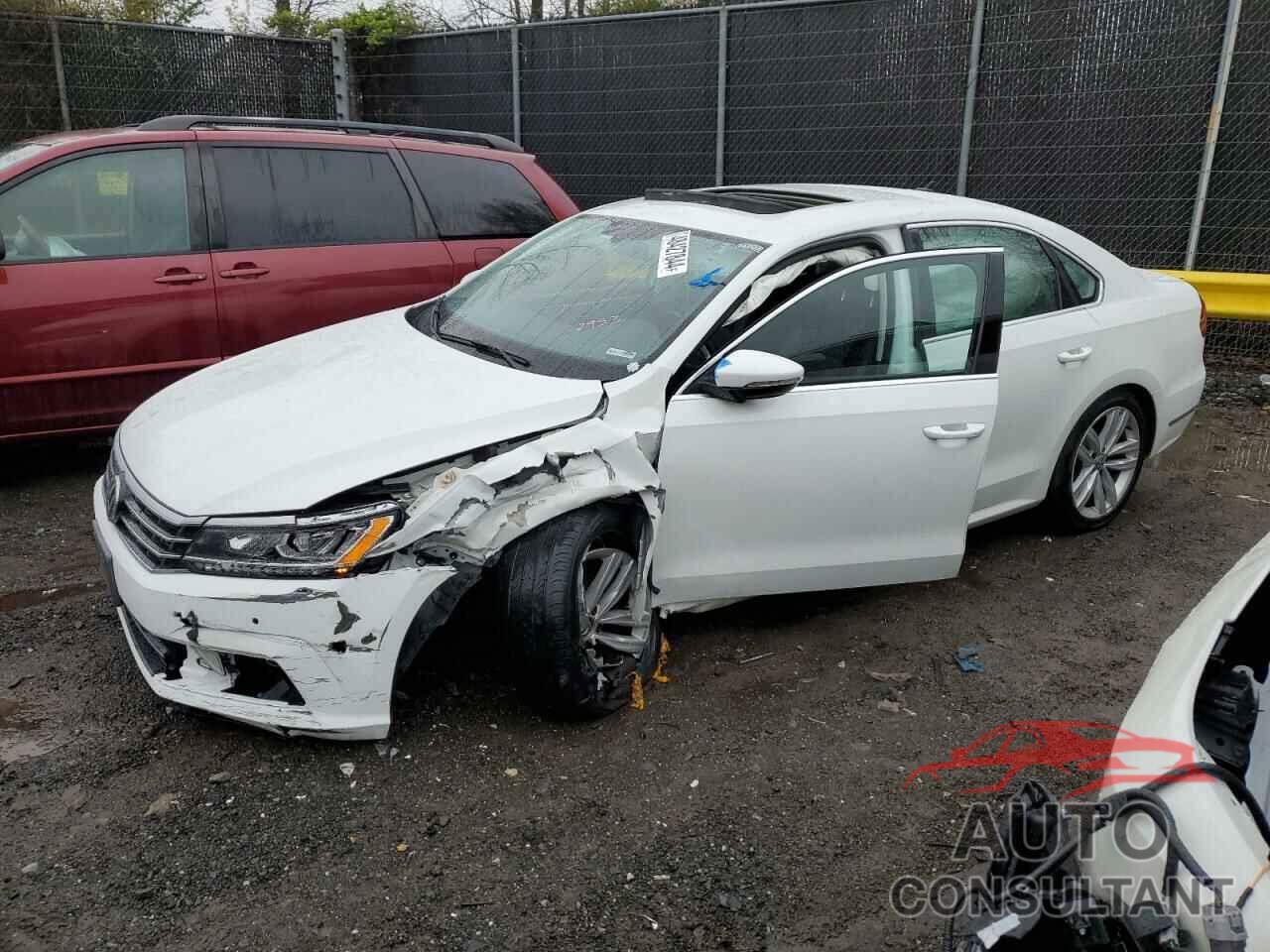 VOLKSWAGEN PASSAT 2018 - 1VWBA7A3XJC000947