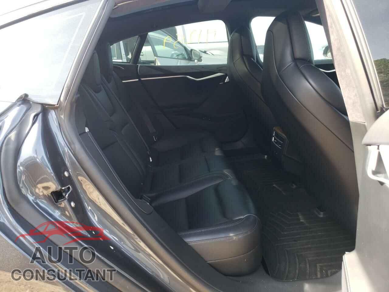 TESLA MODEL S 2017 - 5YJSA1E20HF224209