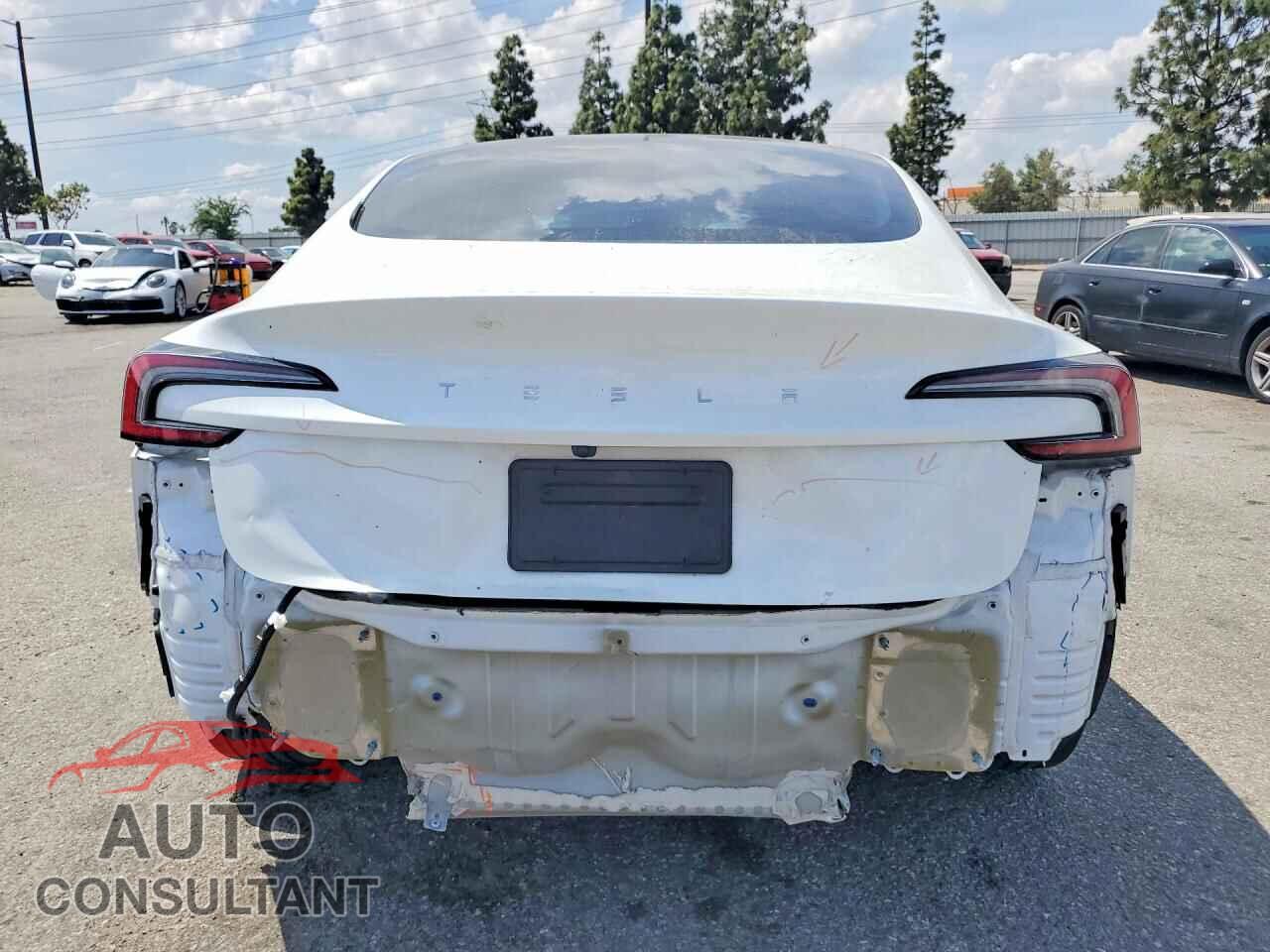 TESLA MODEL 3 2024 - 5YJ3E1EA7RF752671