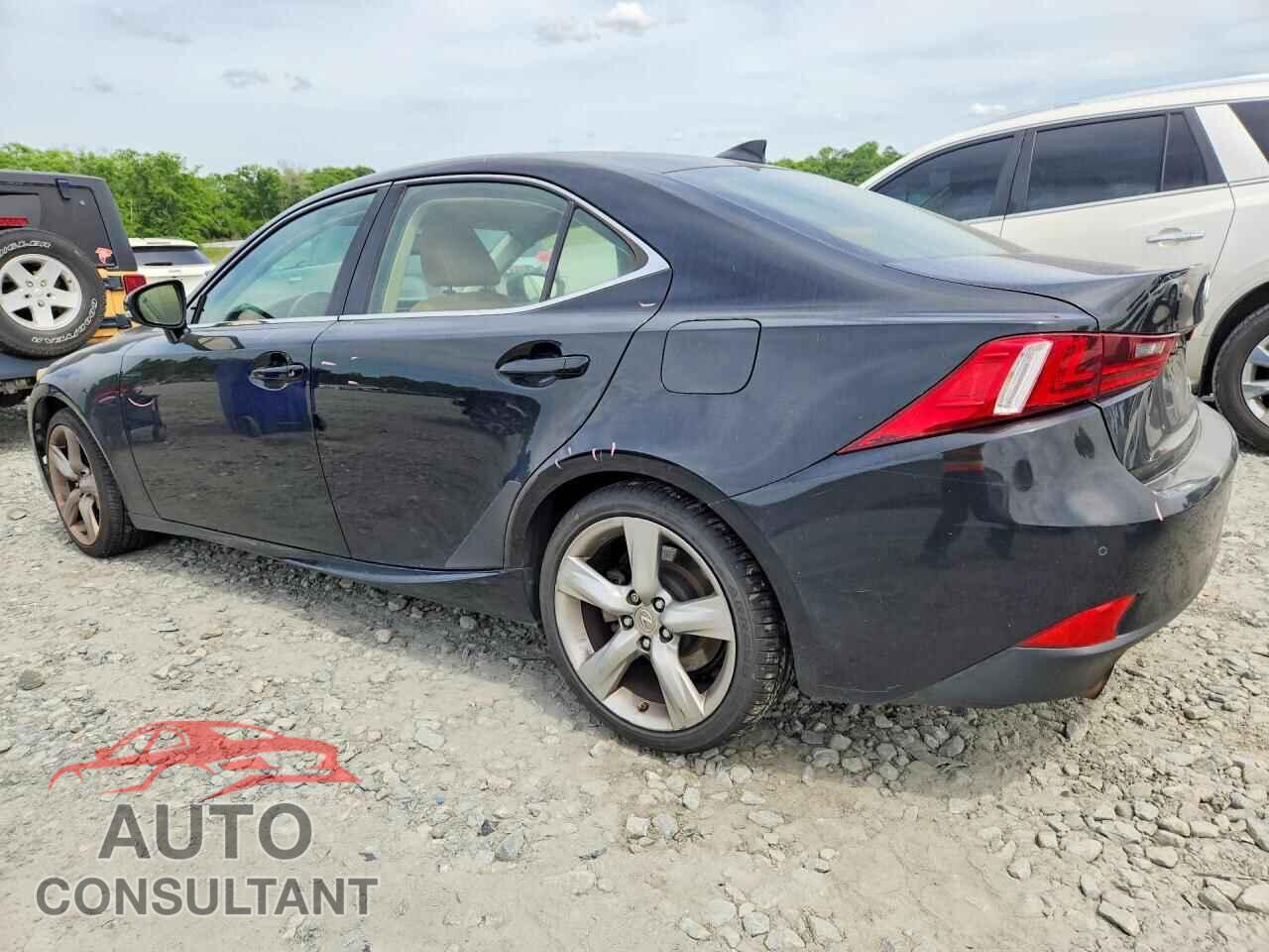 LEXUS IS 2014 - JTHBE1D26E5005482