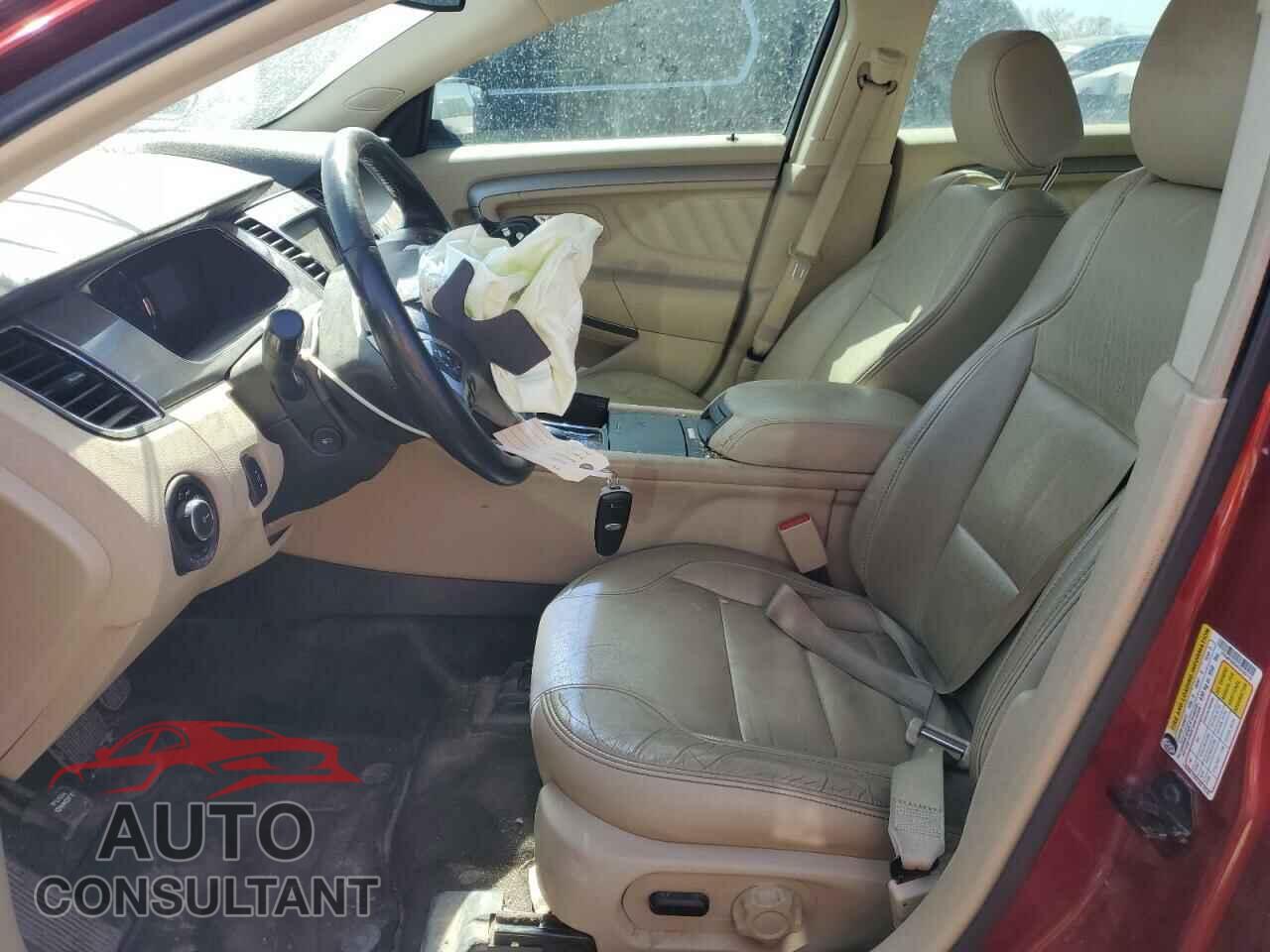 FORD TAURUS 2015 - 1FAHP2E84FG155116