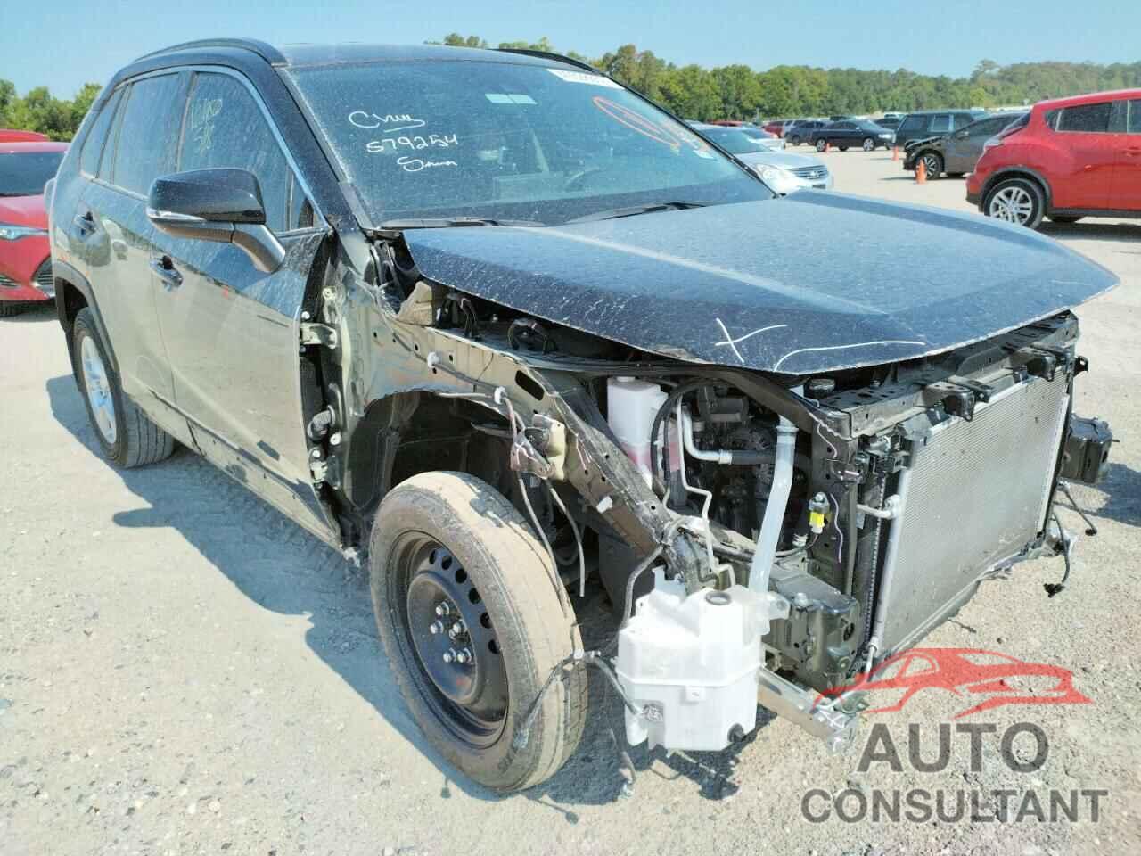 TOYOTA RAV4 2021 - 2T3W1RFV3MC090052