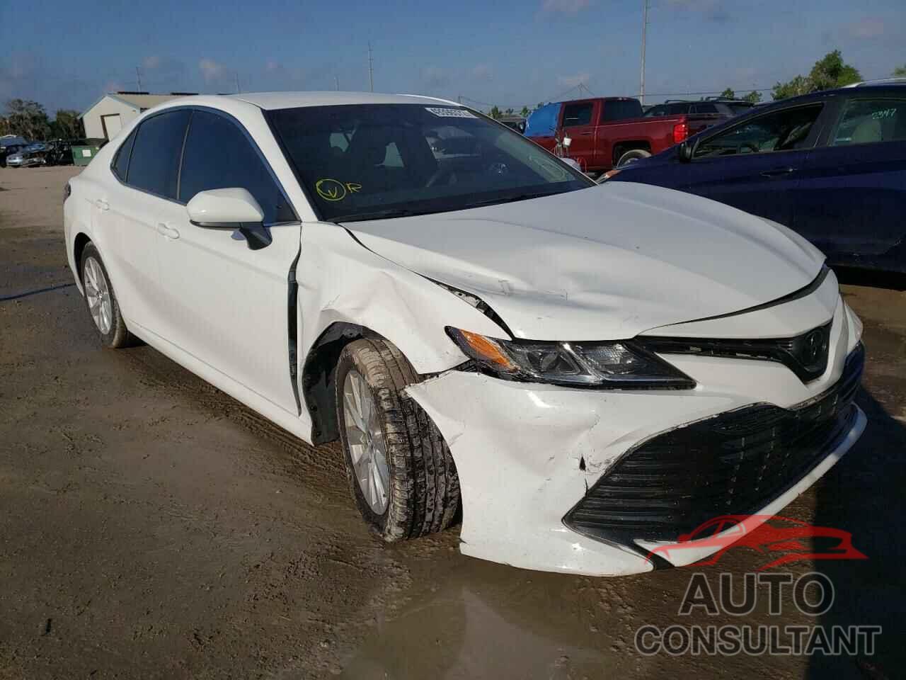 TOYOTA CAMRY 2018 - 4T1B11HK5JU655147