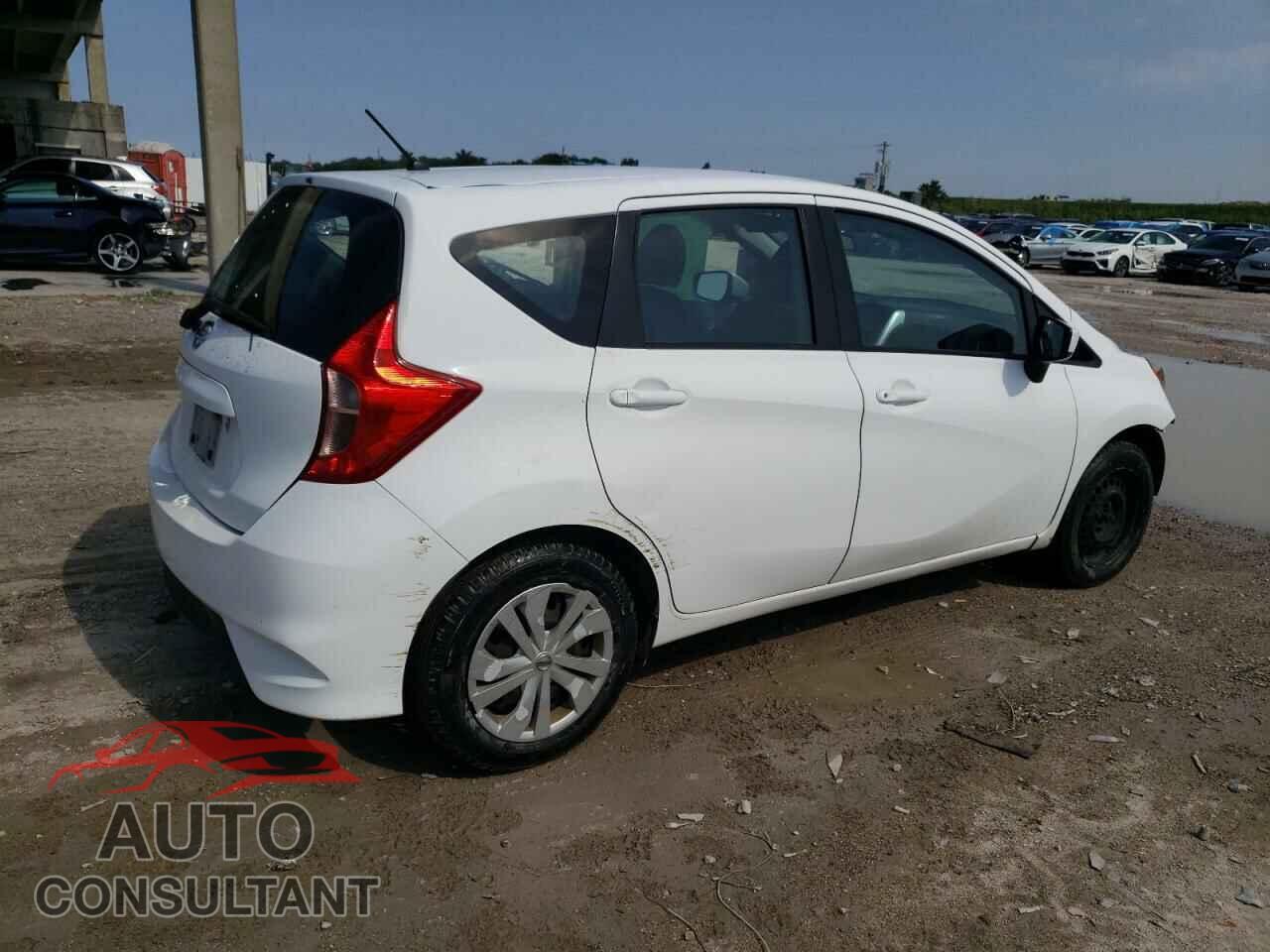 NISSAN VERSA 2019 - 3N1CE2CP3KL359659
