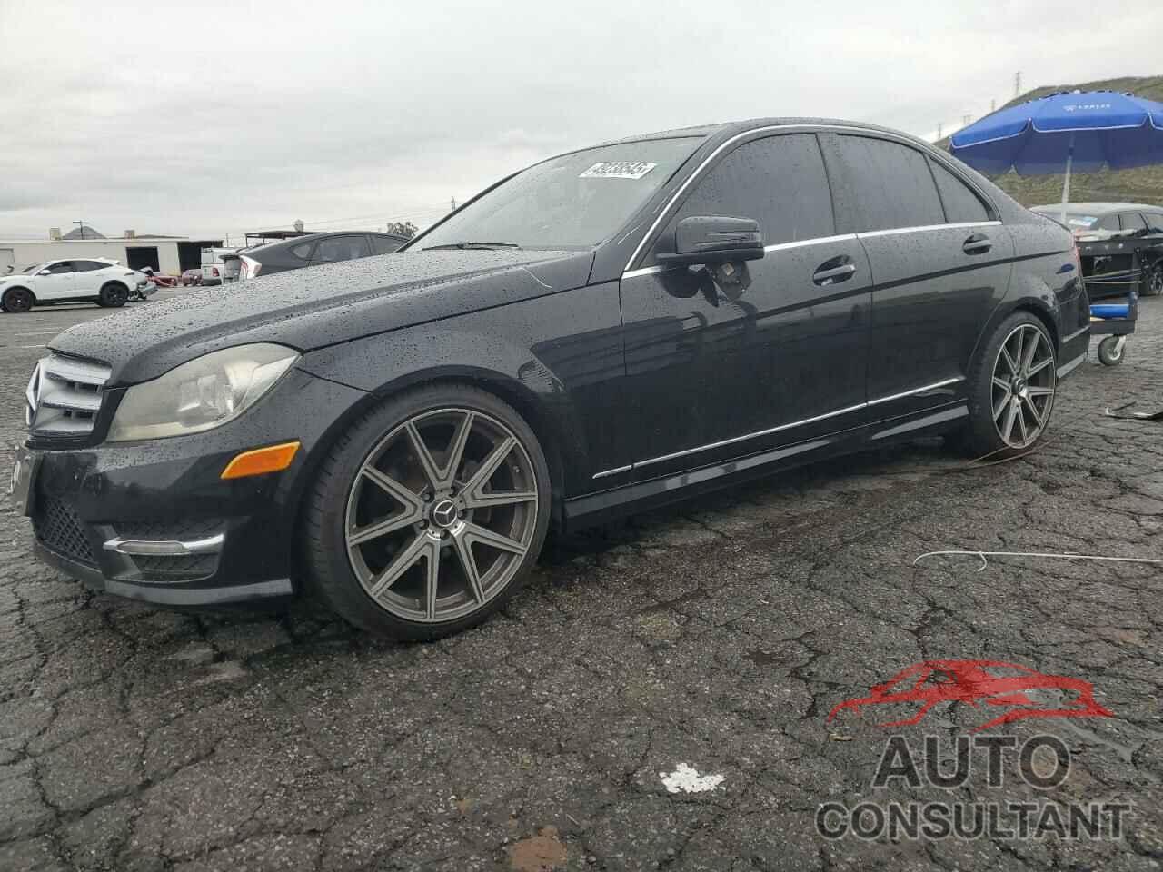 MERCEDES-BENZ C-CLASS 2013 - WDDGF4HBXDR274162