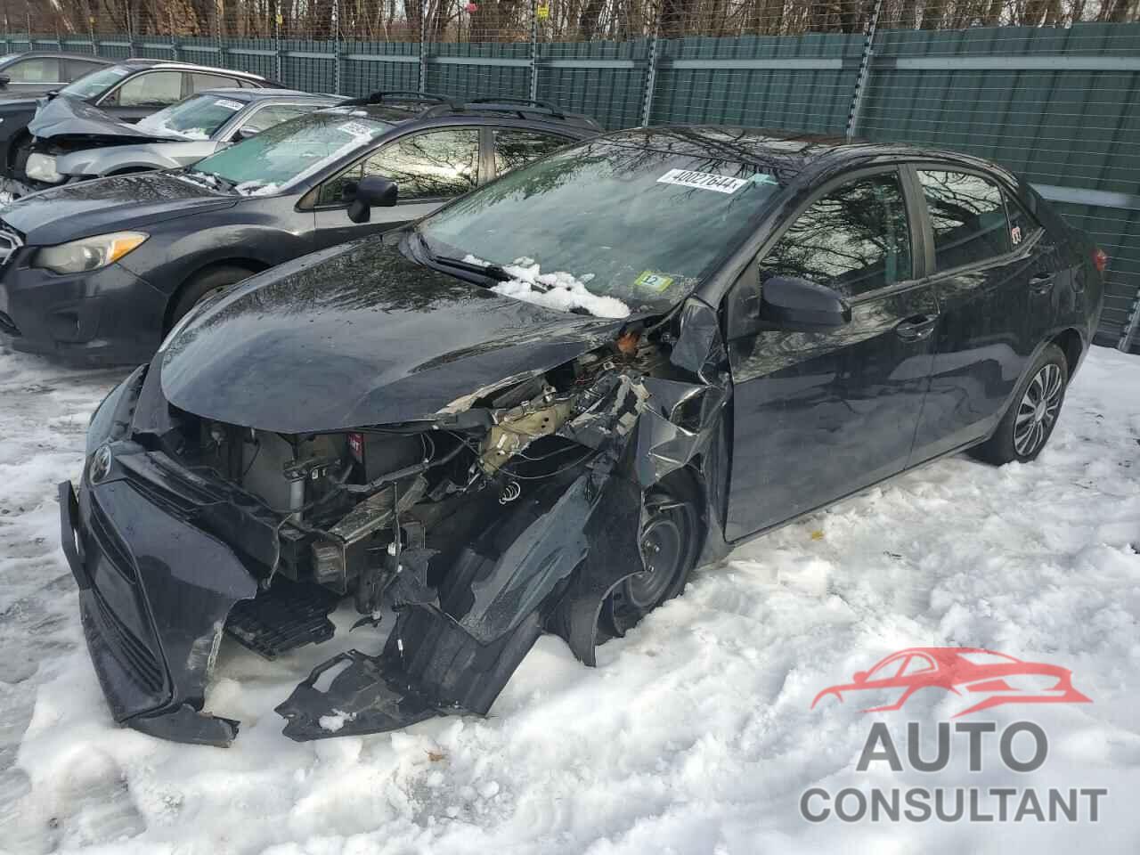 TOYOTA COROLLA 2019 - 2T1BURHE2KC137337