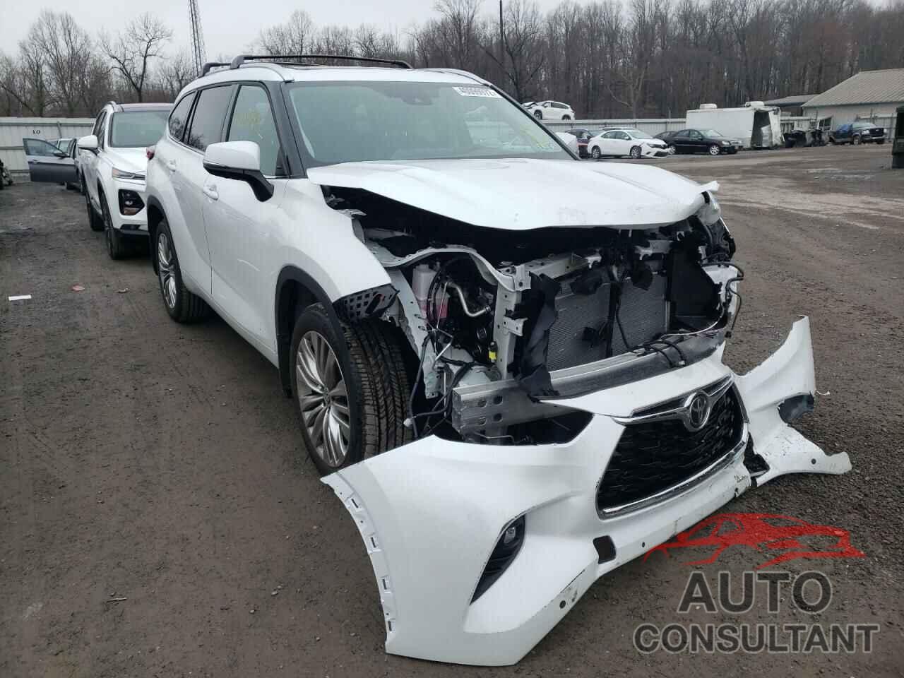TOYOTA HIGHLANDER 2022 - 5TDFZRBH4NS198416