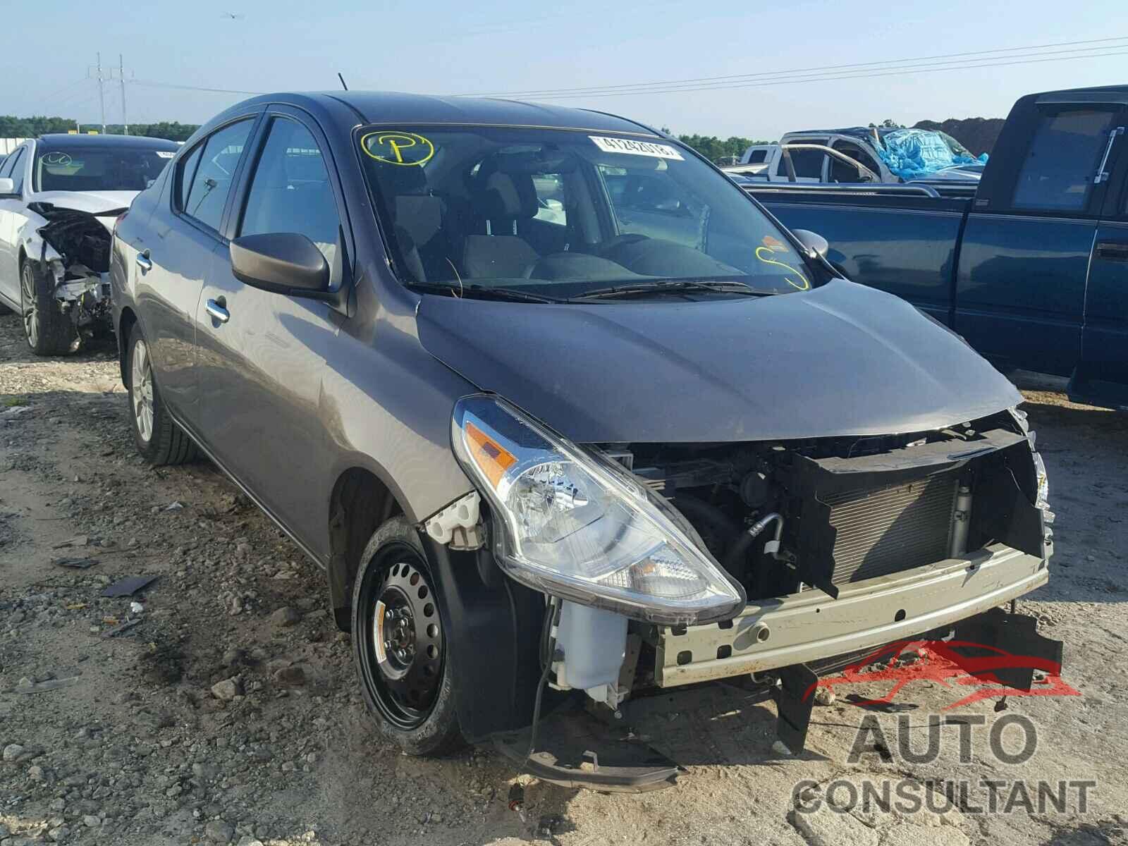 NISSAN VERSA 2015 - 3N1CN7AP2FL936185