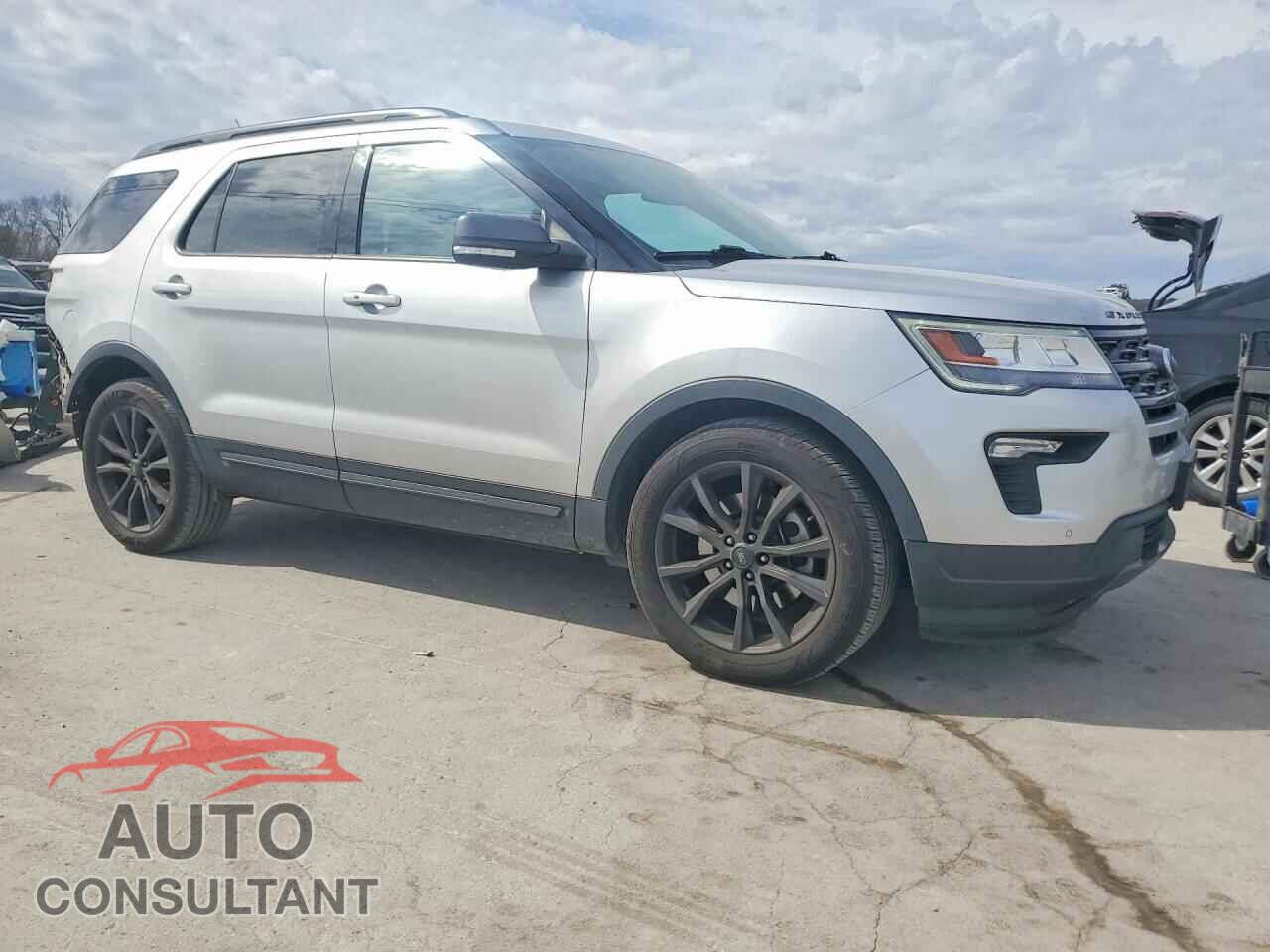 FORD EXPLORER 2018 - 1FM5K7D80JGB79525