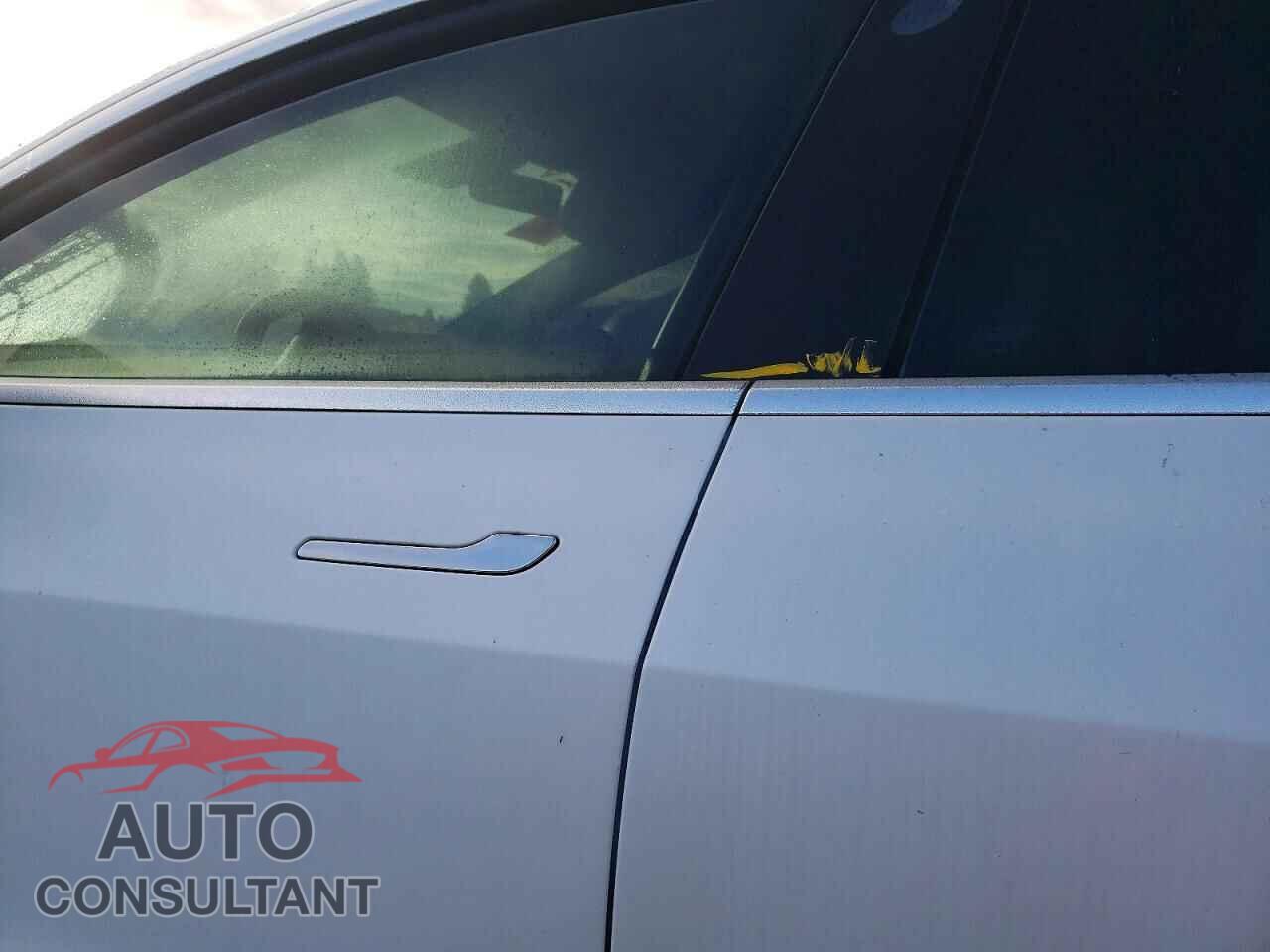 TESLA MODEL 3 2019 - 5YJ3E1EA7KF415889