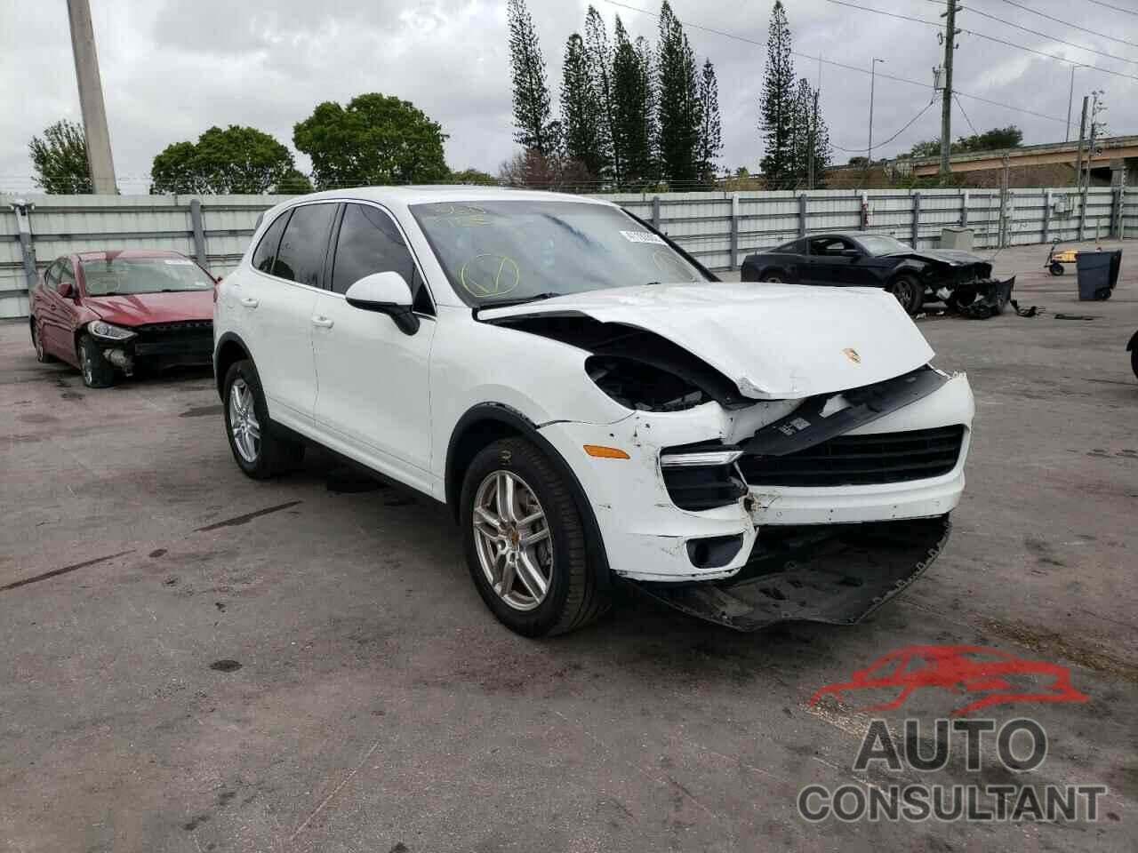 PORSCHE CAYENNE 2016 - WP1AA2A20GLA08149