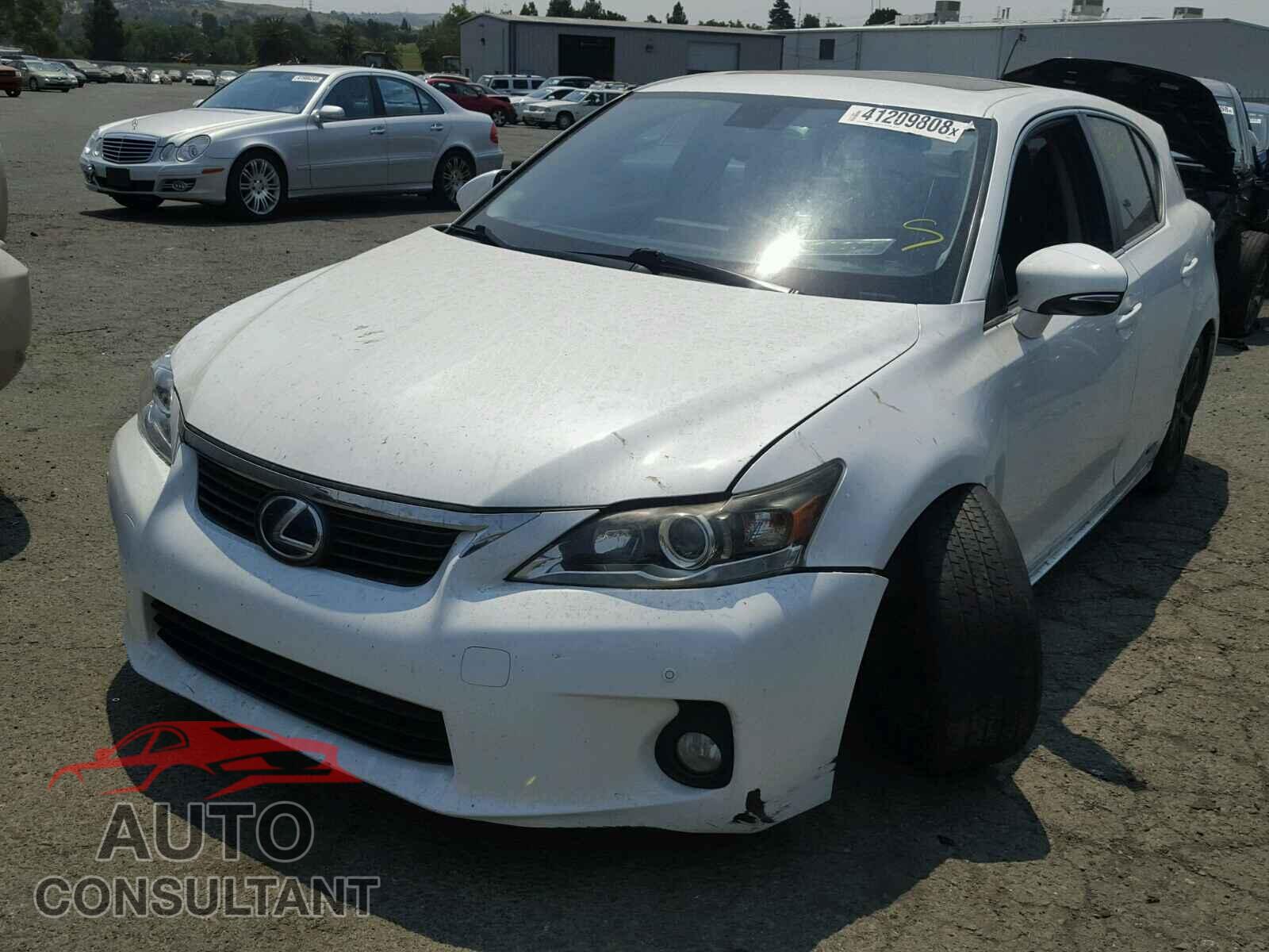 LEXUS CT 200 2013 - JTHKD5BH4D2125959