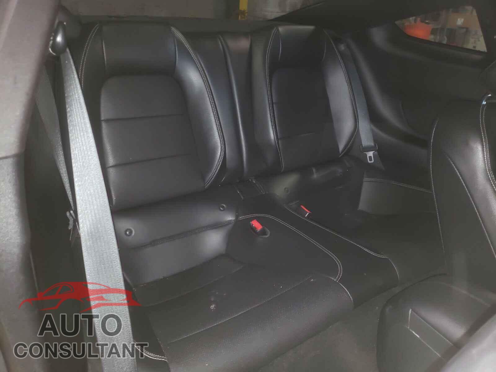 FORD MUSTANG 2017 - 1FA6P8TH0H5310384