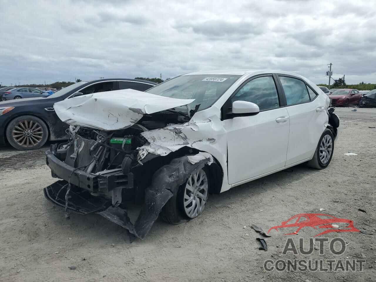TOYOTA COROLLA 2018 - 5YFBURHE7JP806958