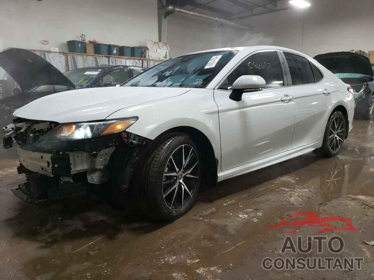 TOYOTA CAMRY 2022 - 4T1G11BK8NU066680
