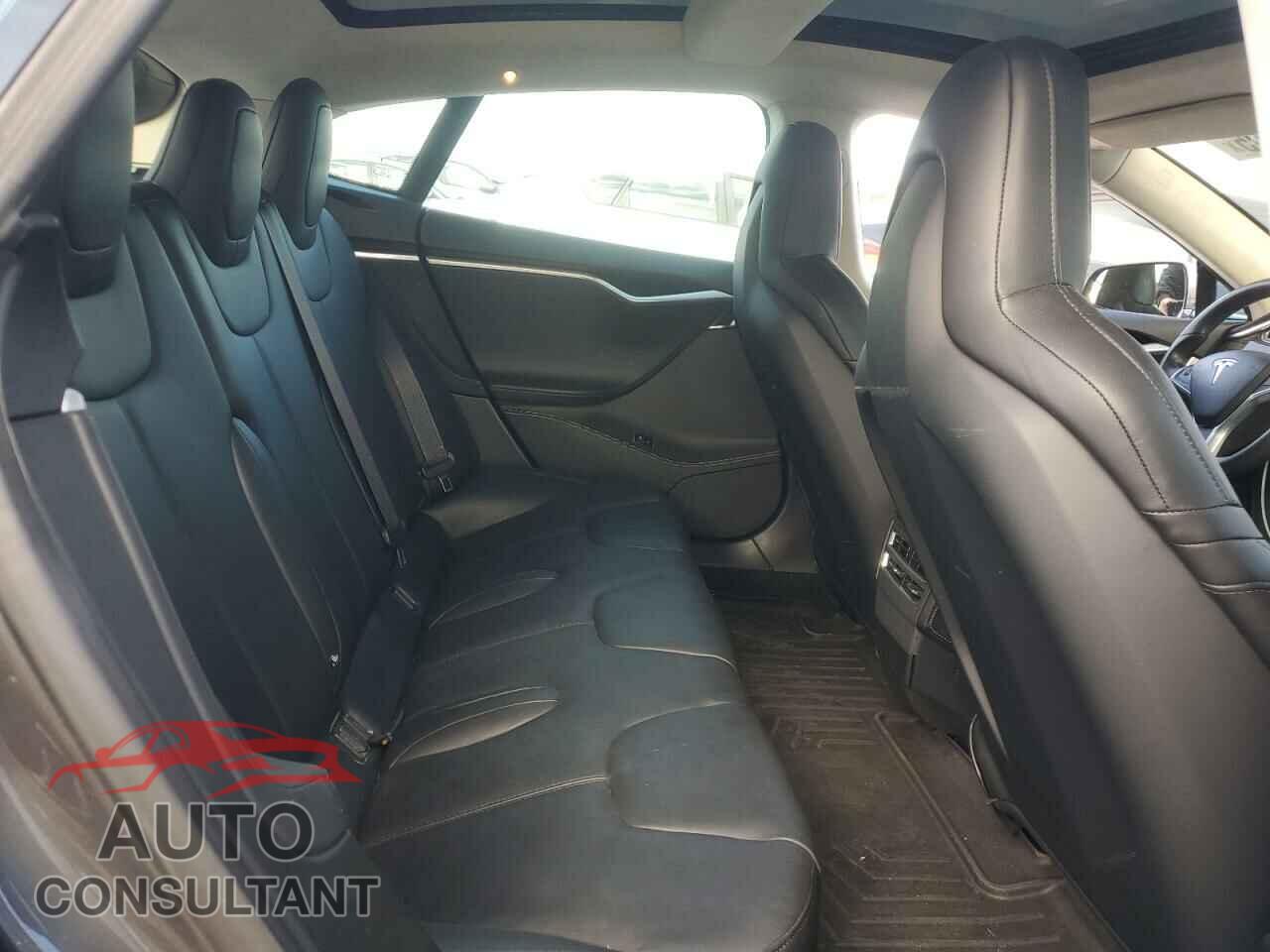 TESLA MODEL S 2015 - 5YJSA1E29FF103059