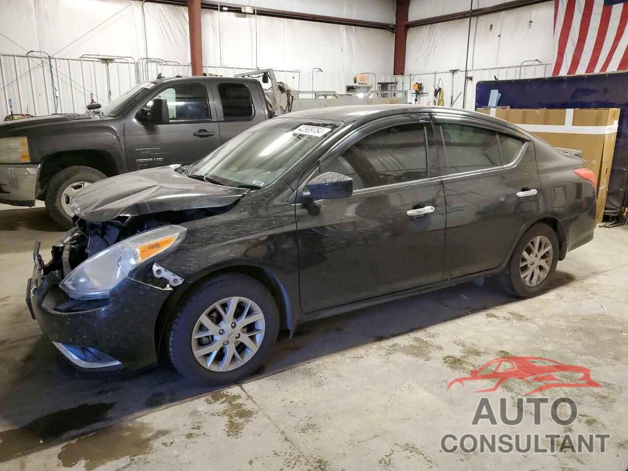 NISSAN VERSA 2017 - 3N1CN7AP8HL801215