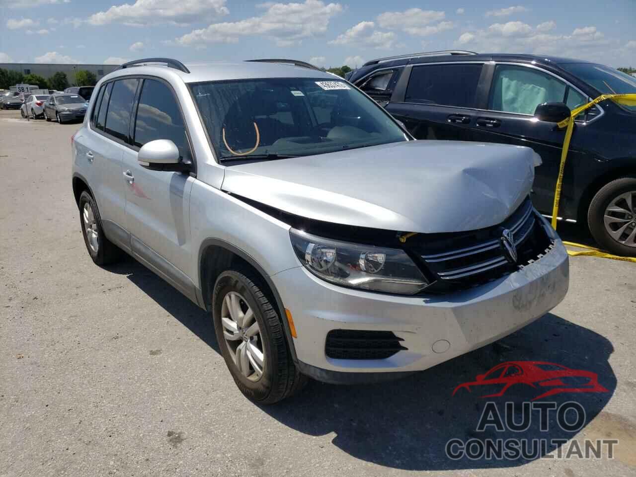 VOLKSWAGEN TIGUAN 2017 - WVGAV7AX6HK014510