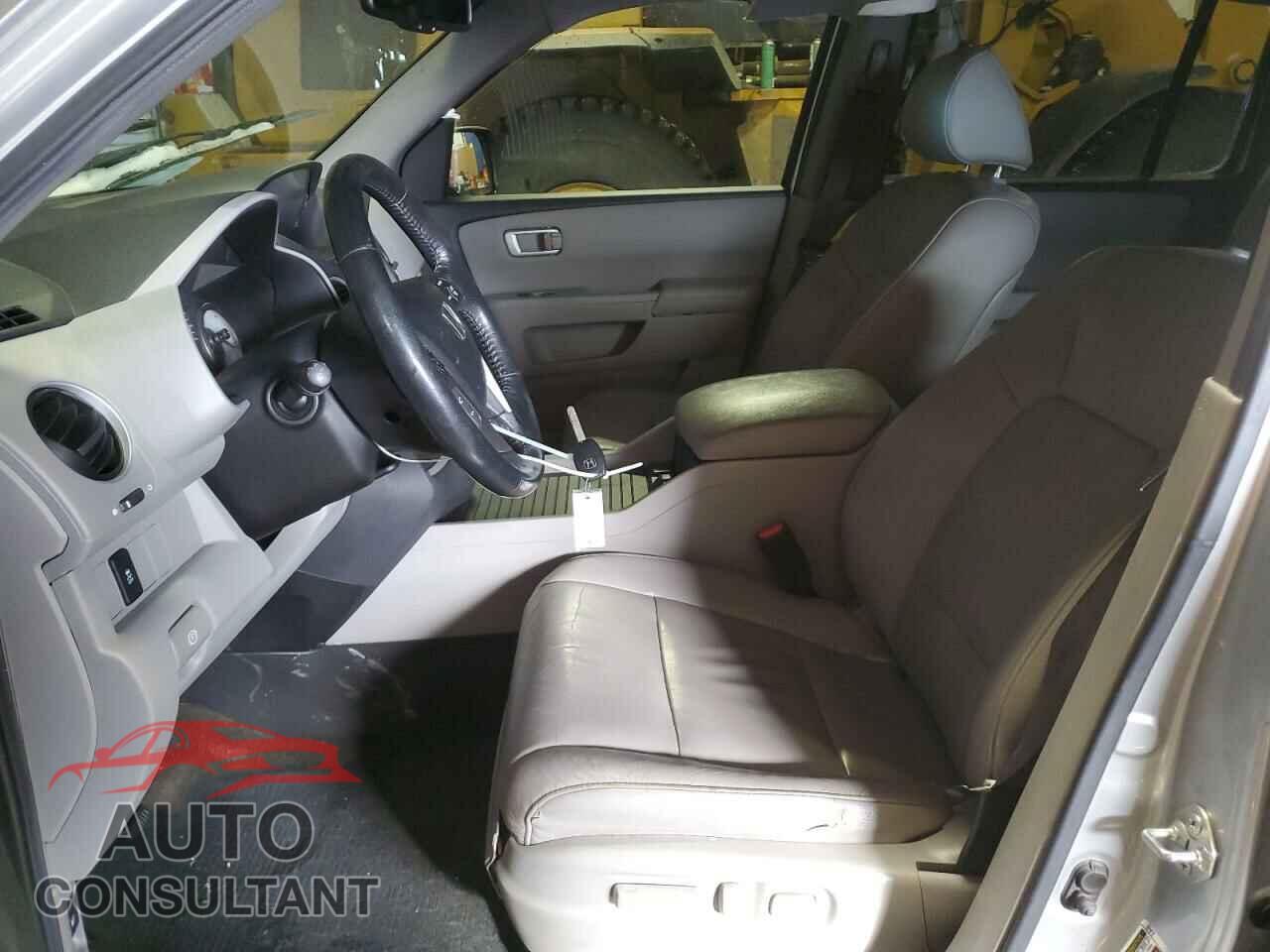 HONDA PILOT 2013 - 5FNYF4H51DB031371