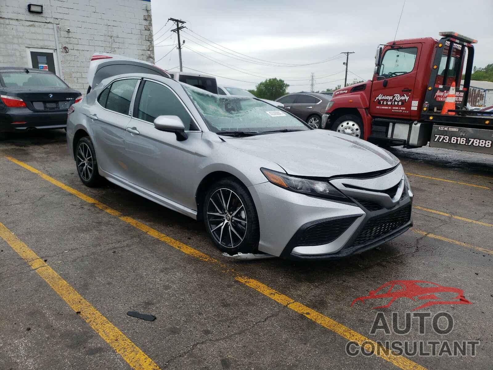 TOYOTA CAMRY 2021 - 4T1G11AK9MU558229