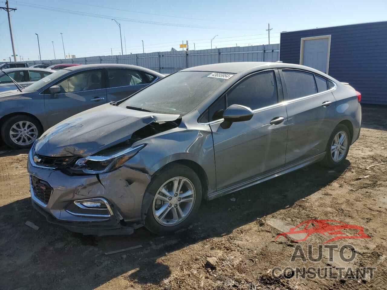 CHEVROLET CRUZE 2018 - 1G1BE5SM4J7123311