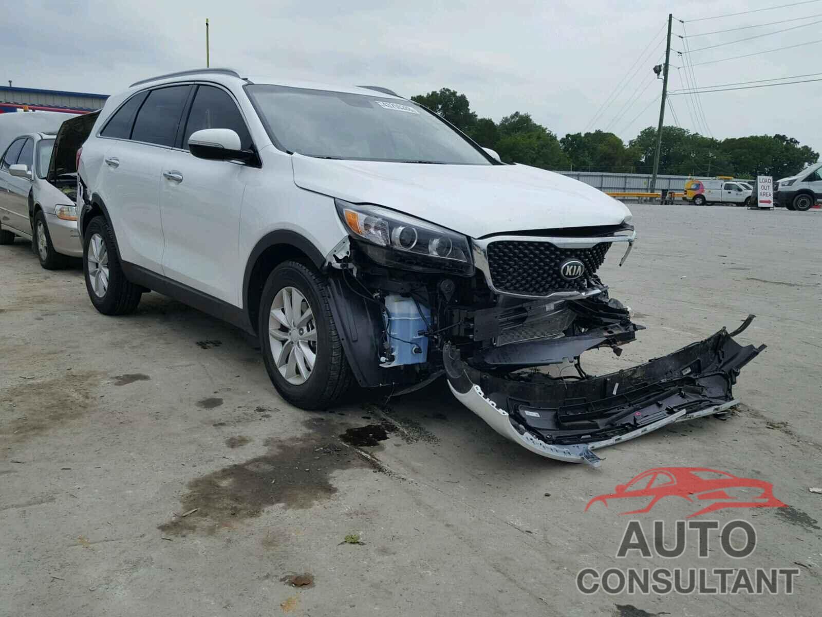 KIA SORENTO LX 2018 - 5XYPG4A37JG398734