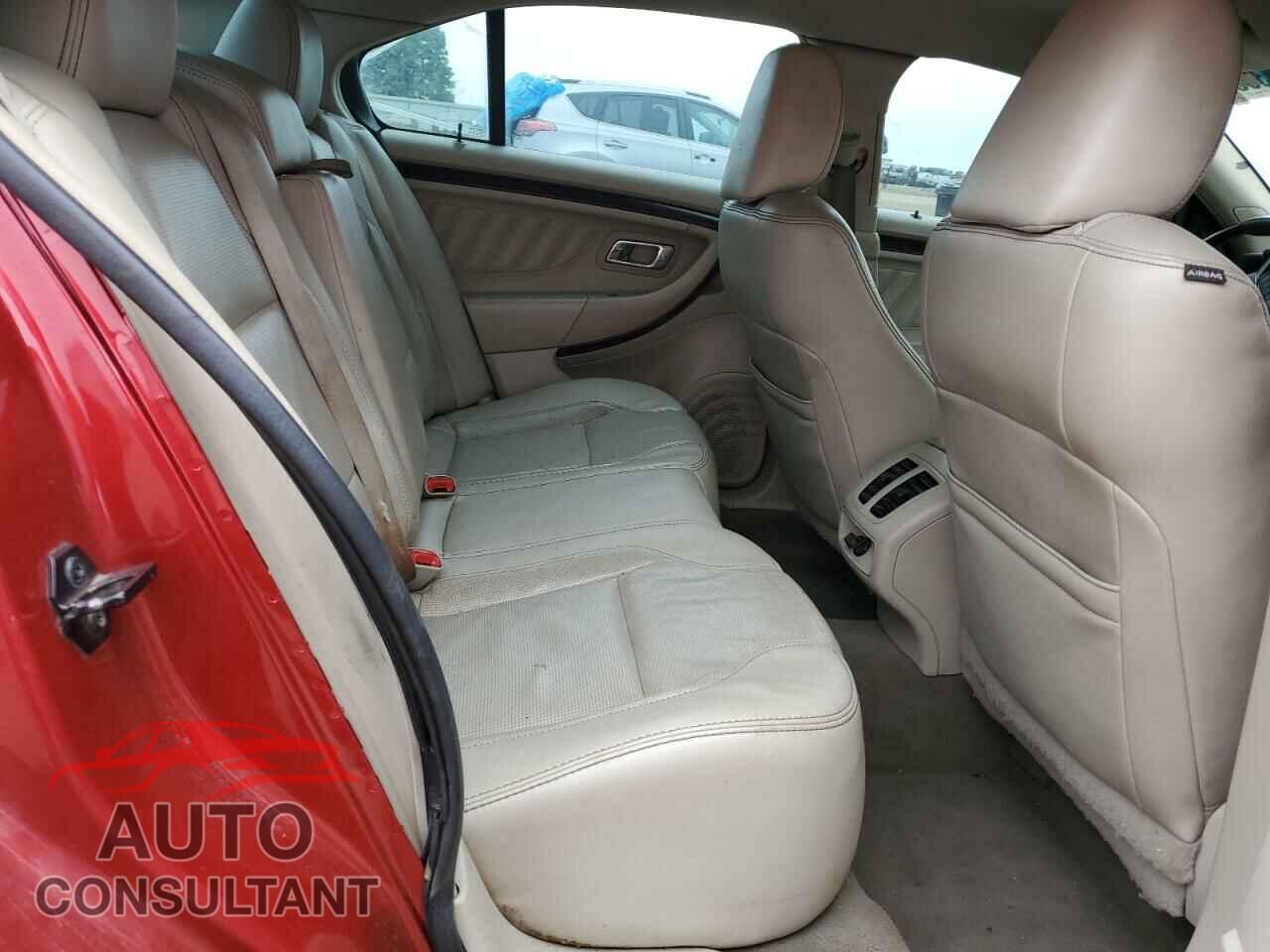 FORD TAURUS 2011 - 1FAHP2FW8BG106248